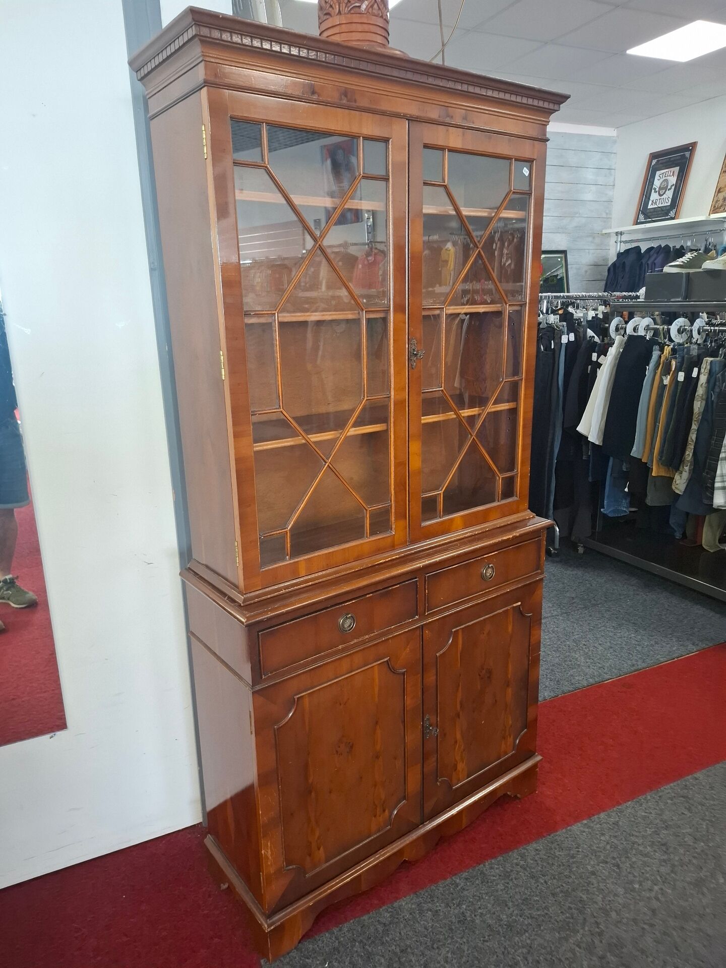 Vitrine placage acajou