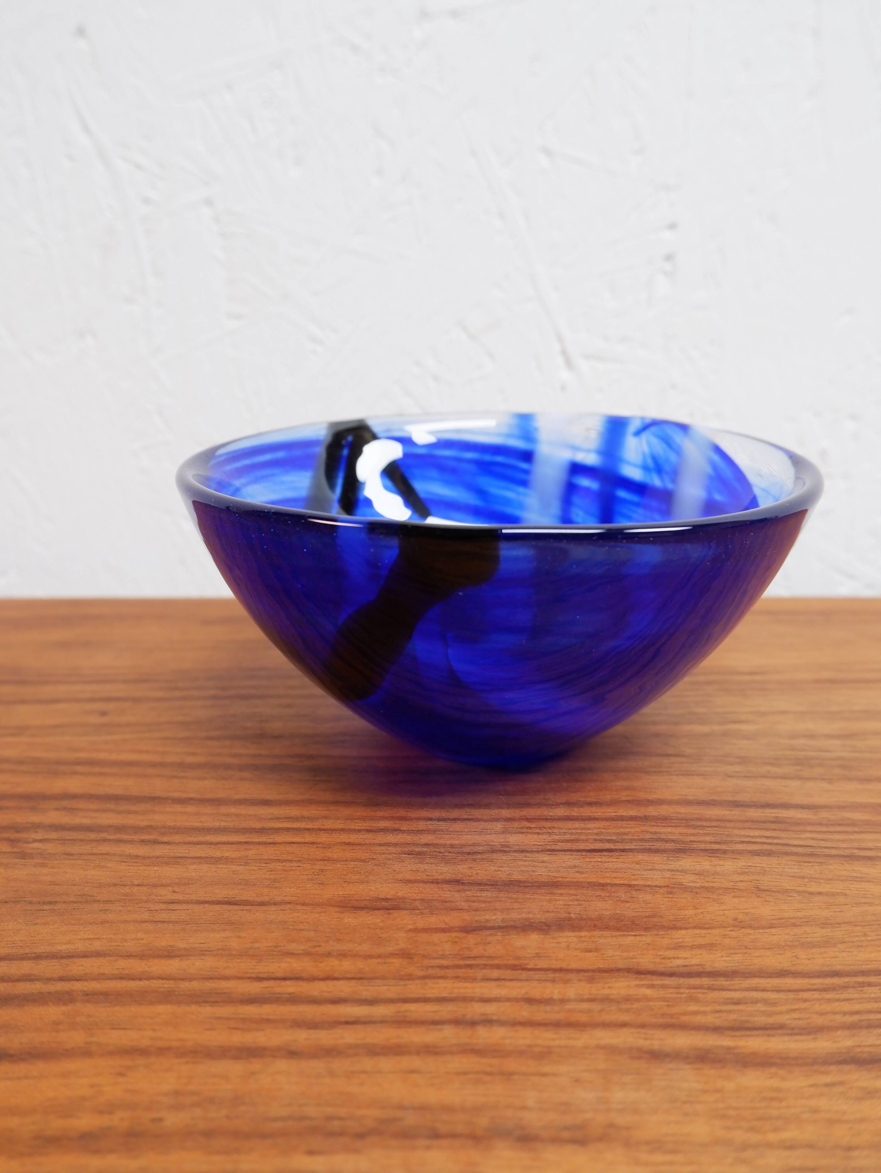 Kosta Boda bowlh, Sweden