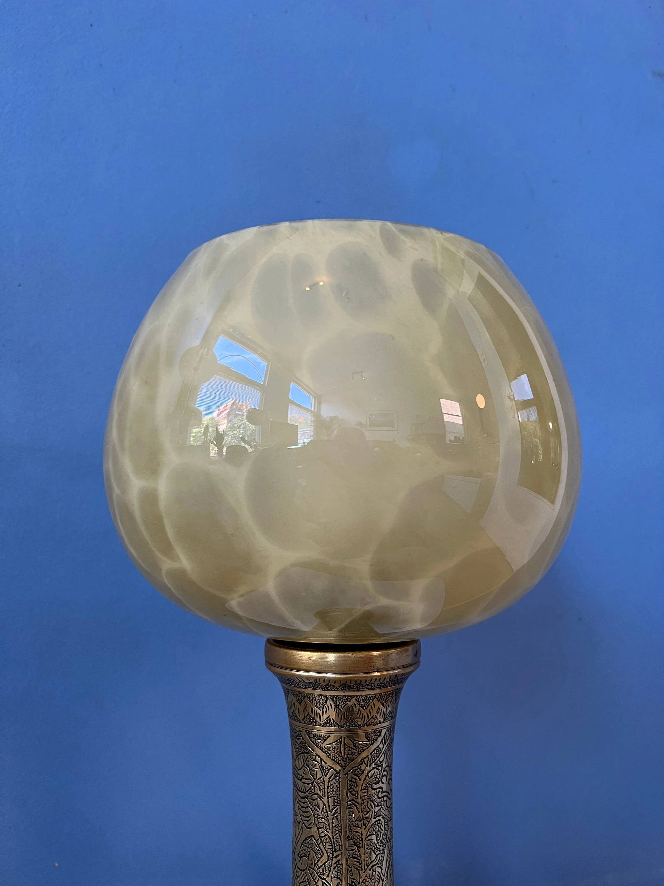 Lampe ancienne Art déco en verre avec base en bronze
