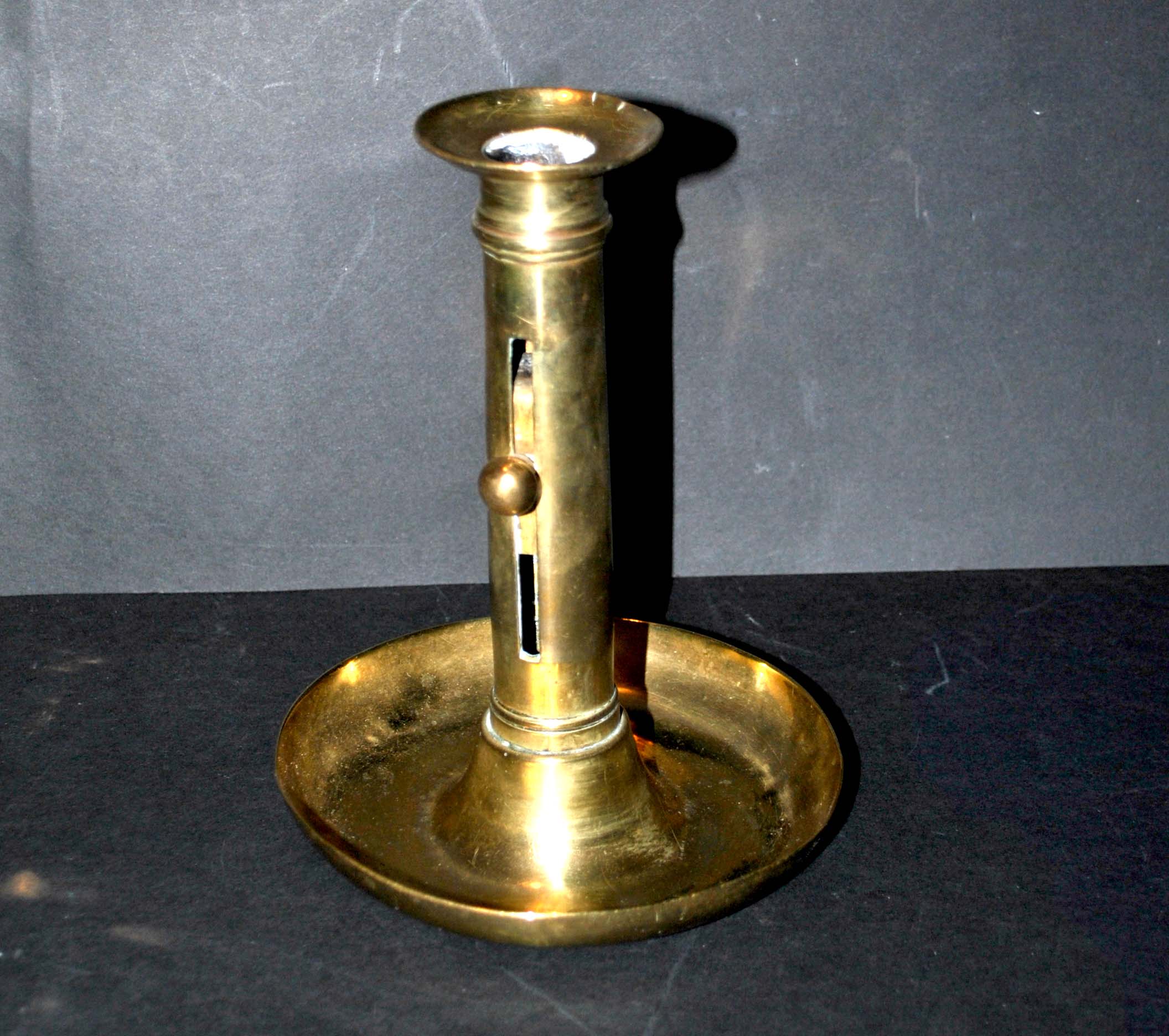 Bougeoir à poussoir vintage en laiton doré - Chandelier rétro doré