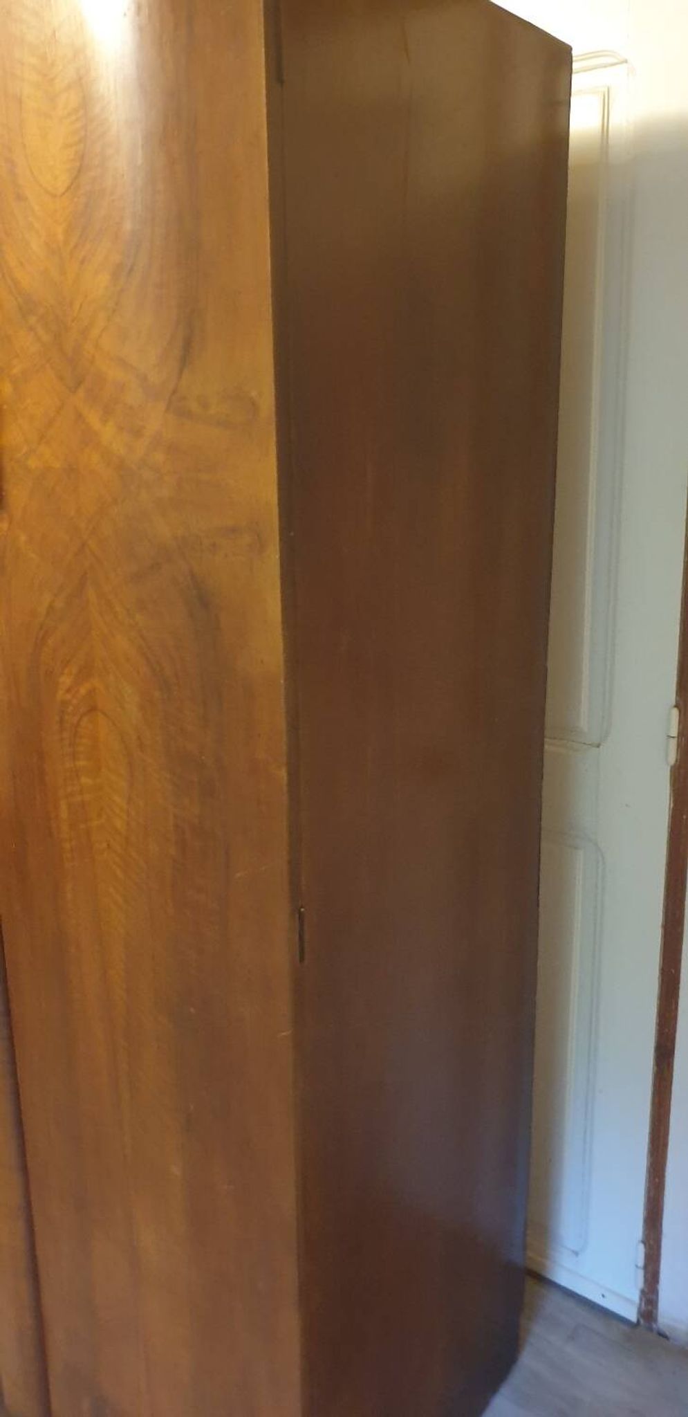 Shrager English Wardrobe