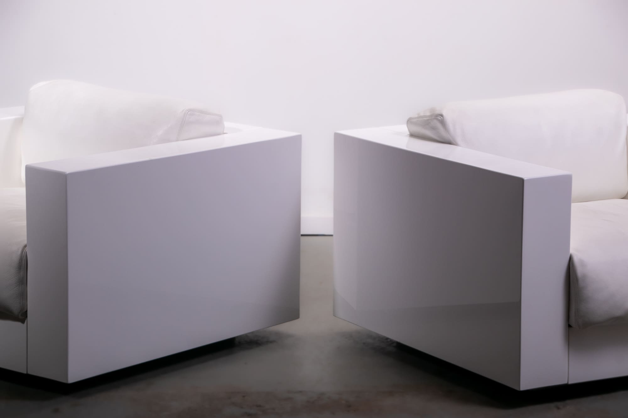 Saratoga armchairs by Lella and Massimo Vignelli for Poltronova