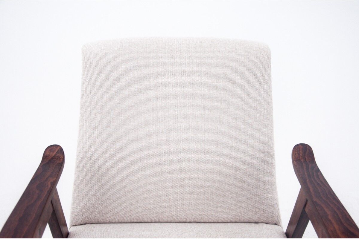 Beige Midcentury Armchair, Poland, 1960s