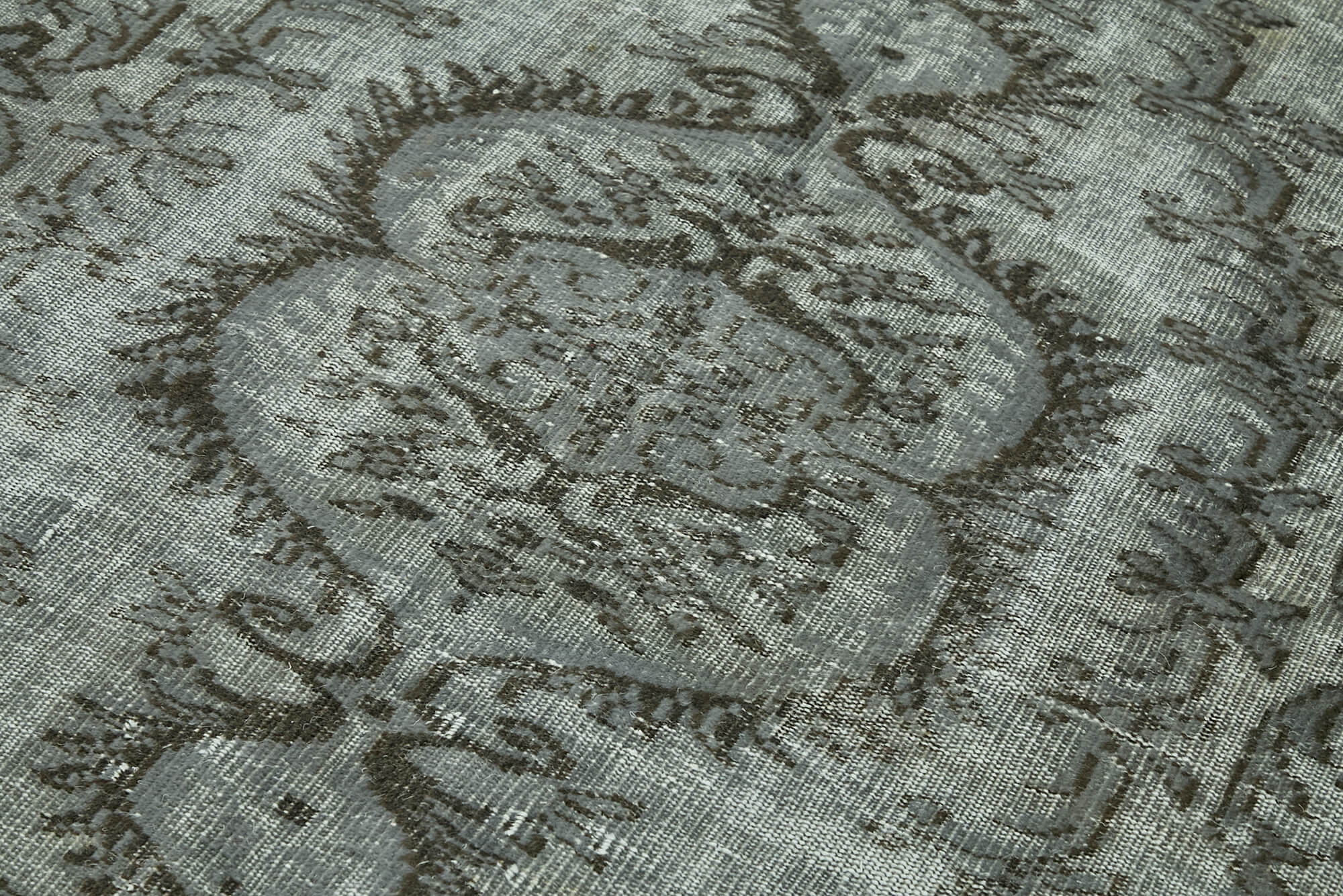 Hand-knotted antique oriental 1970s 147 cm x 241 cm grey carpet
