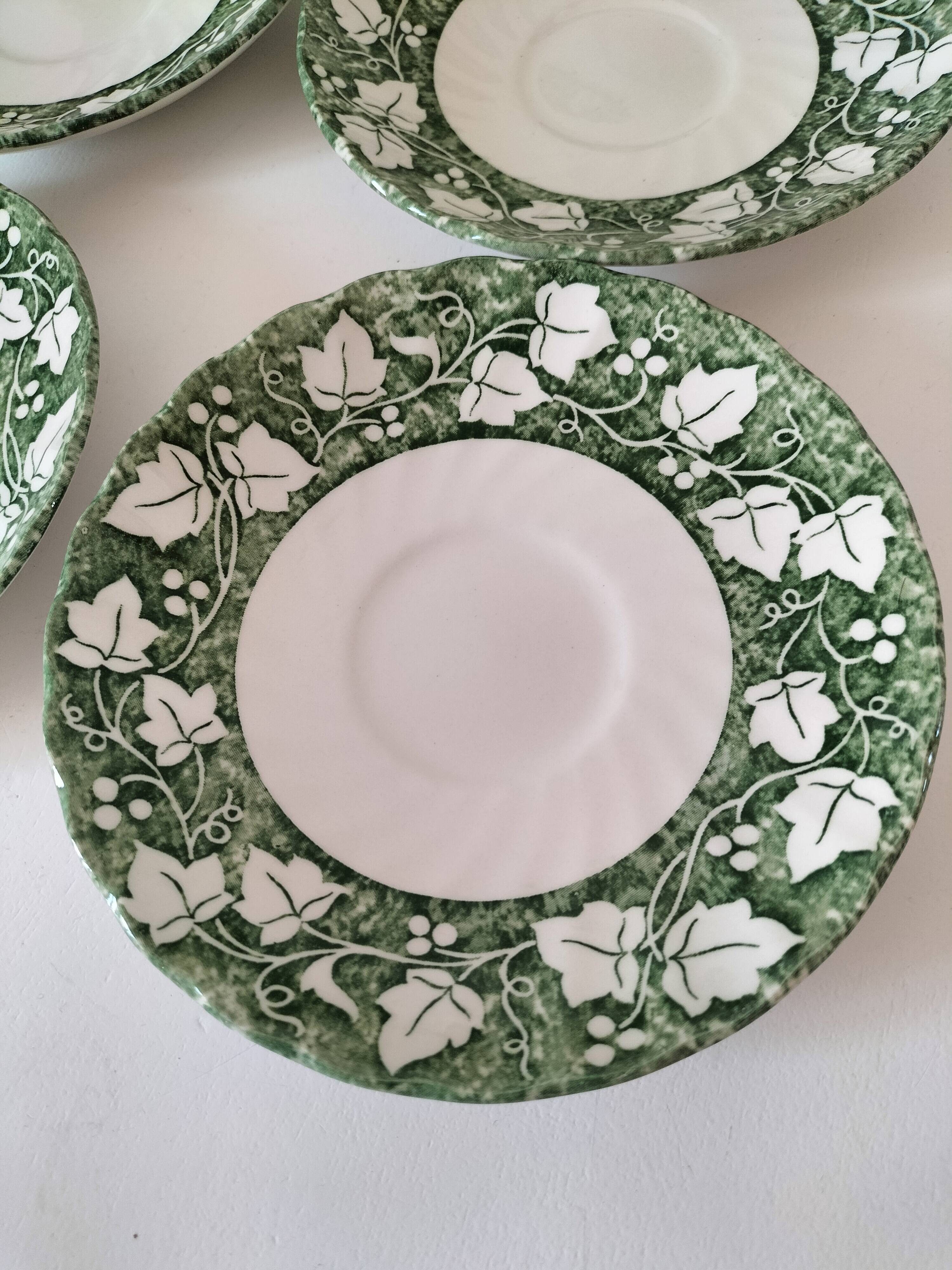 6 small Churchill "Verdigris" Staffordshire plates – 14 cm