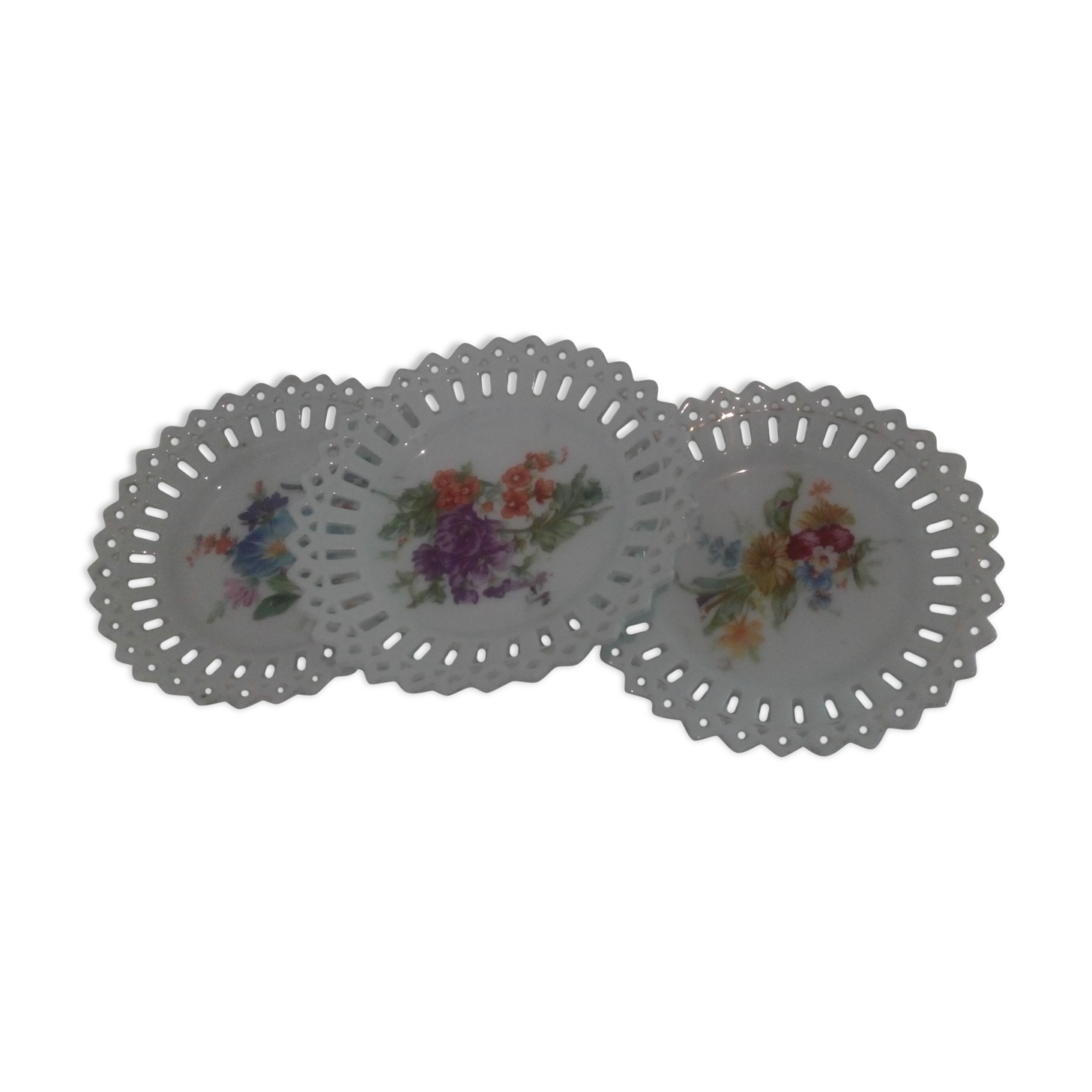 Dinner plates old doll dishes