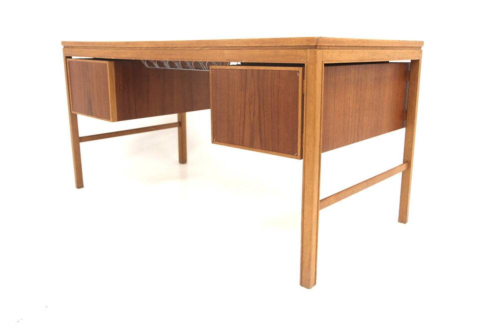 Scandinavian teak desk, Göran Strand, Lelångs Möbelfabrik, Sweden, 1950