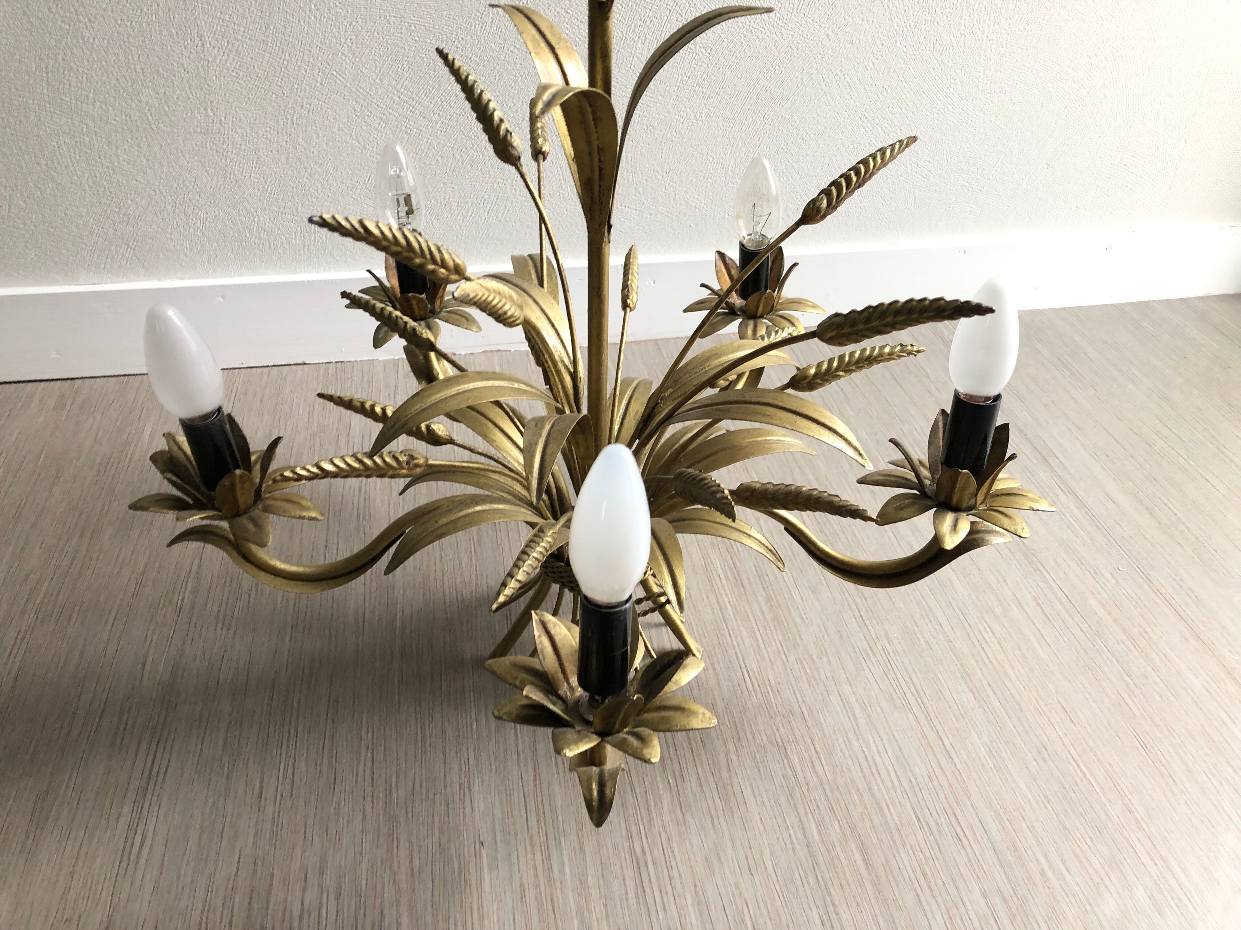 Golden wheat spike chandelier