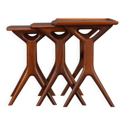 Ensemble de 3 tables gigognes par Johannes Andersen pour CFC Silkeborg, années 1960.