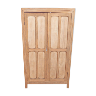 Armoire parisienne