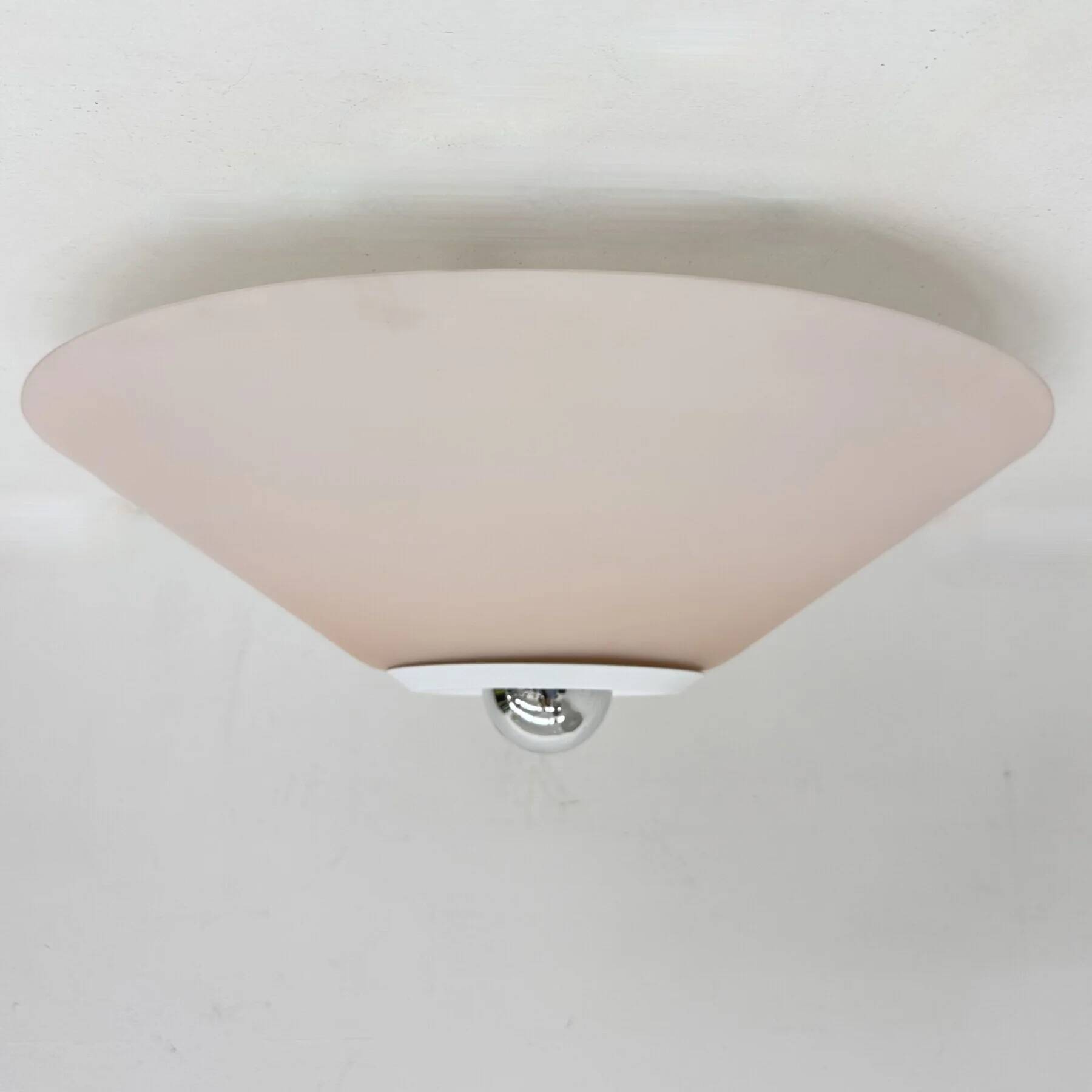 Postmodern Italian pink glass wall lamp, 1980s