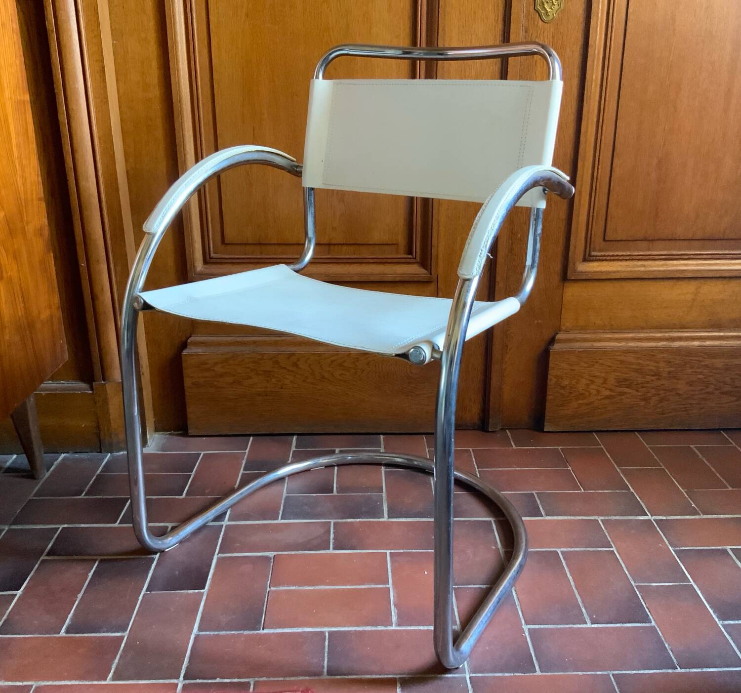 1970s leather cantilever chair