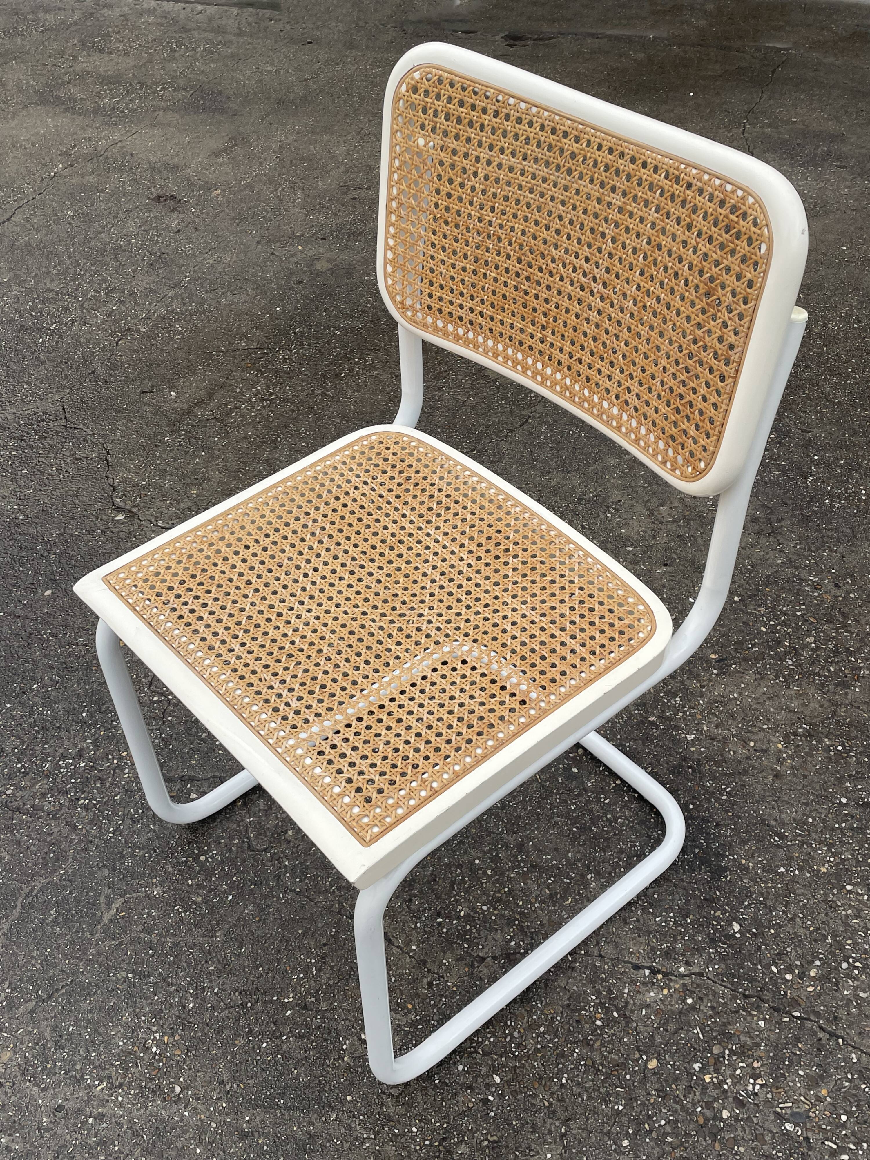 Cesca chair b32 model in white design