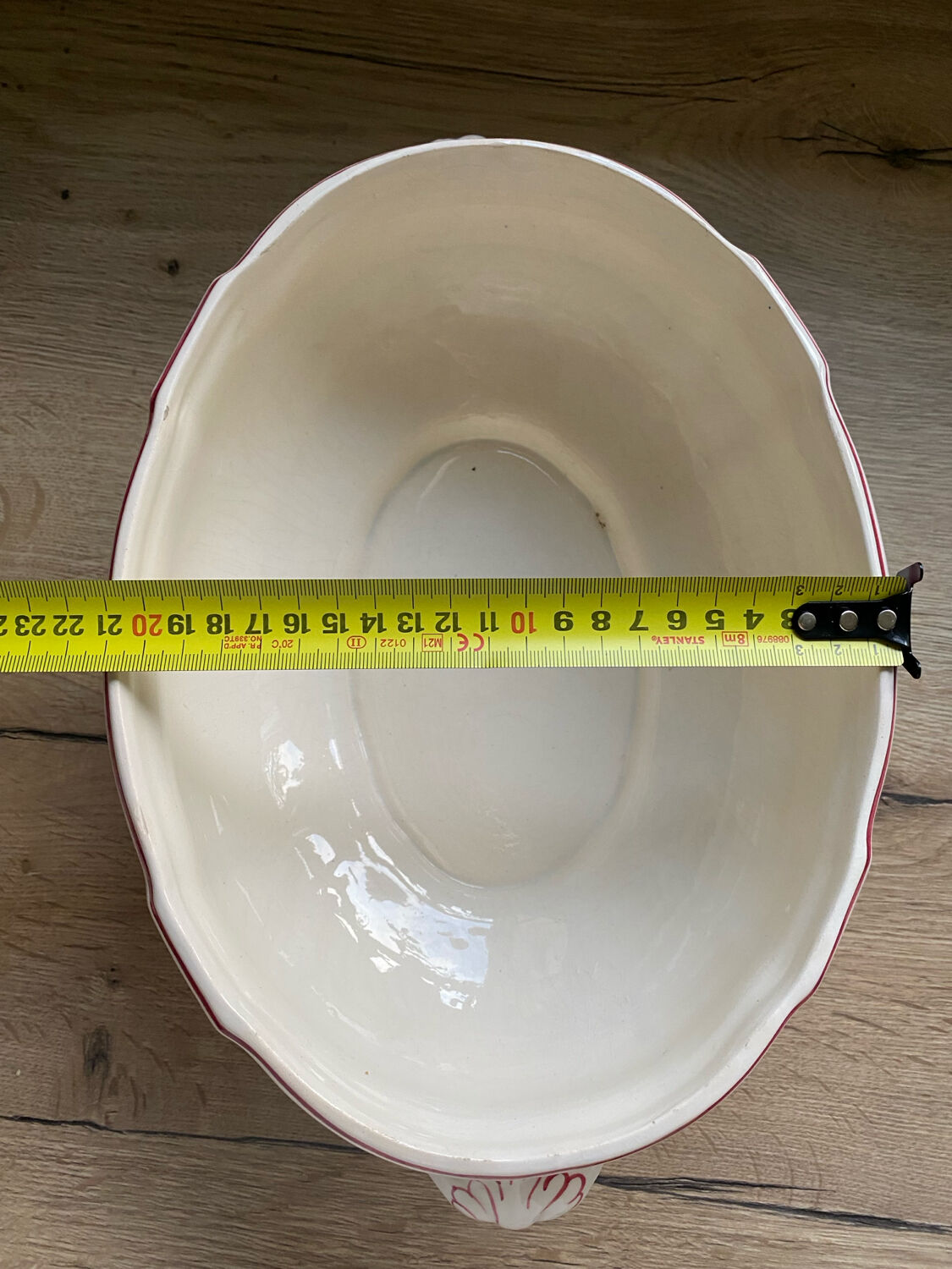 Niderviller porcelain soup tureen