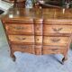Commode 3 tiroirs arbalette Louis XV en noyer de 1960