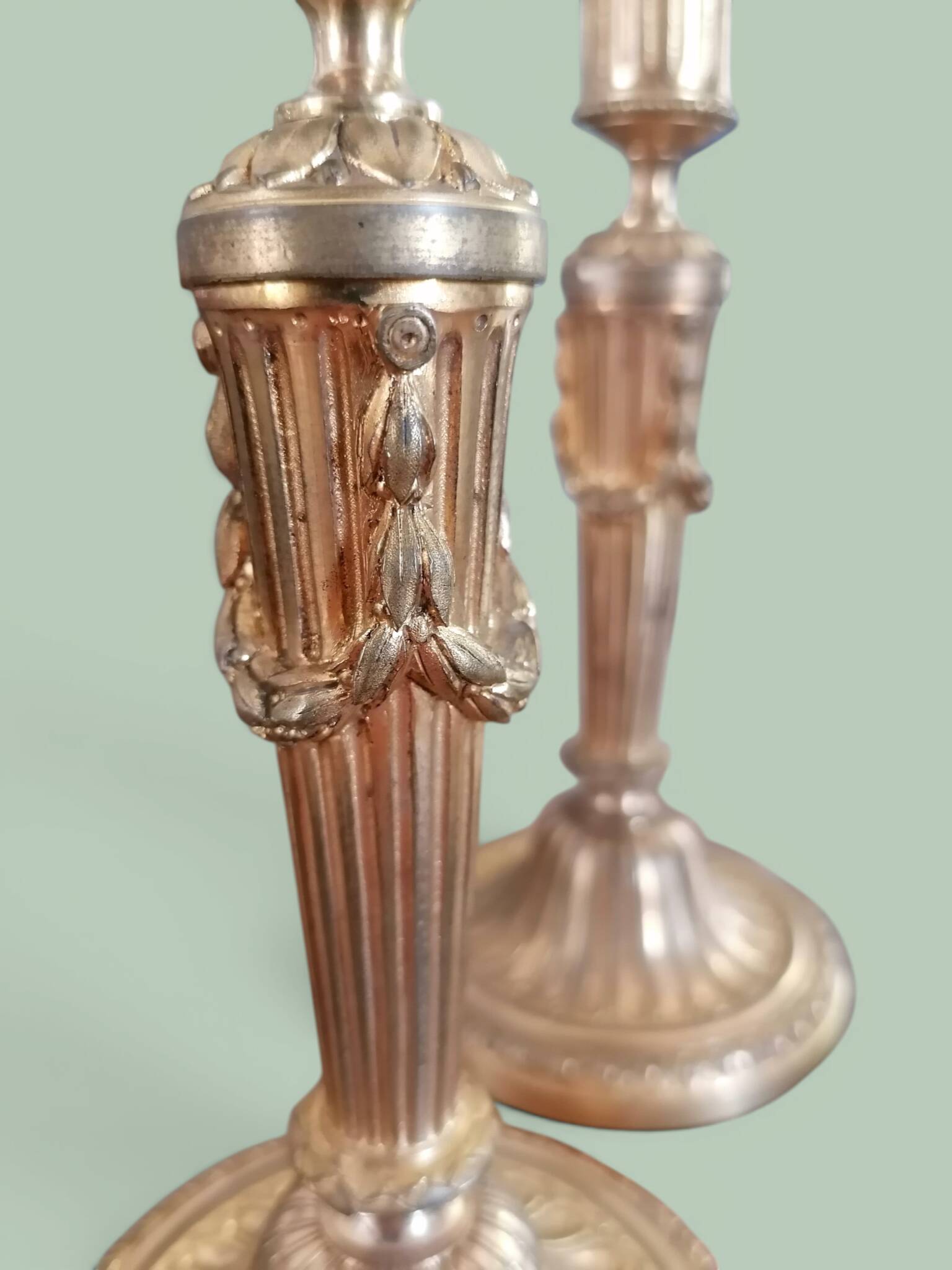 Pair of gilded bronze candlesticks - Louis XVI style.