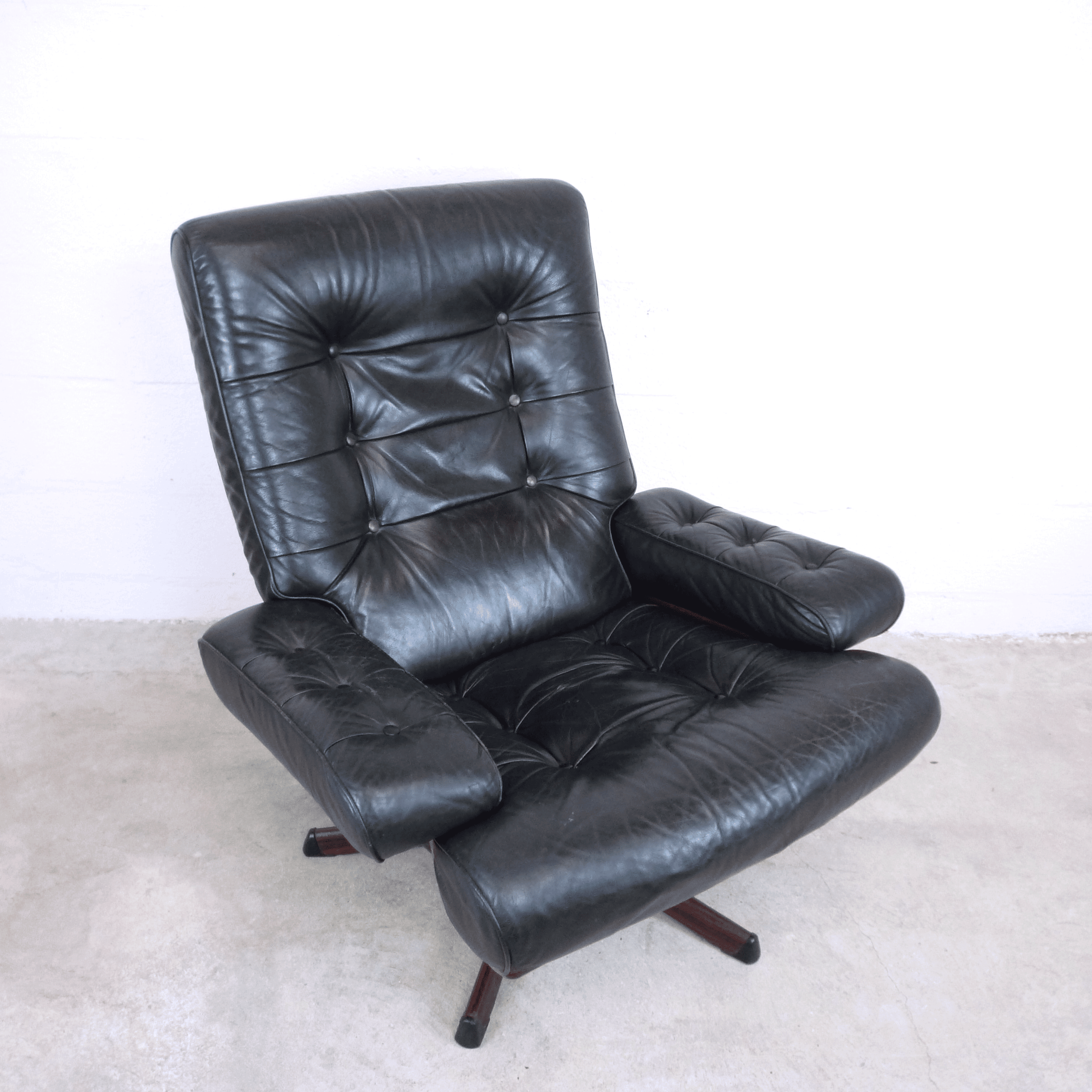 G-MÖBEL armchair leather, 1970