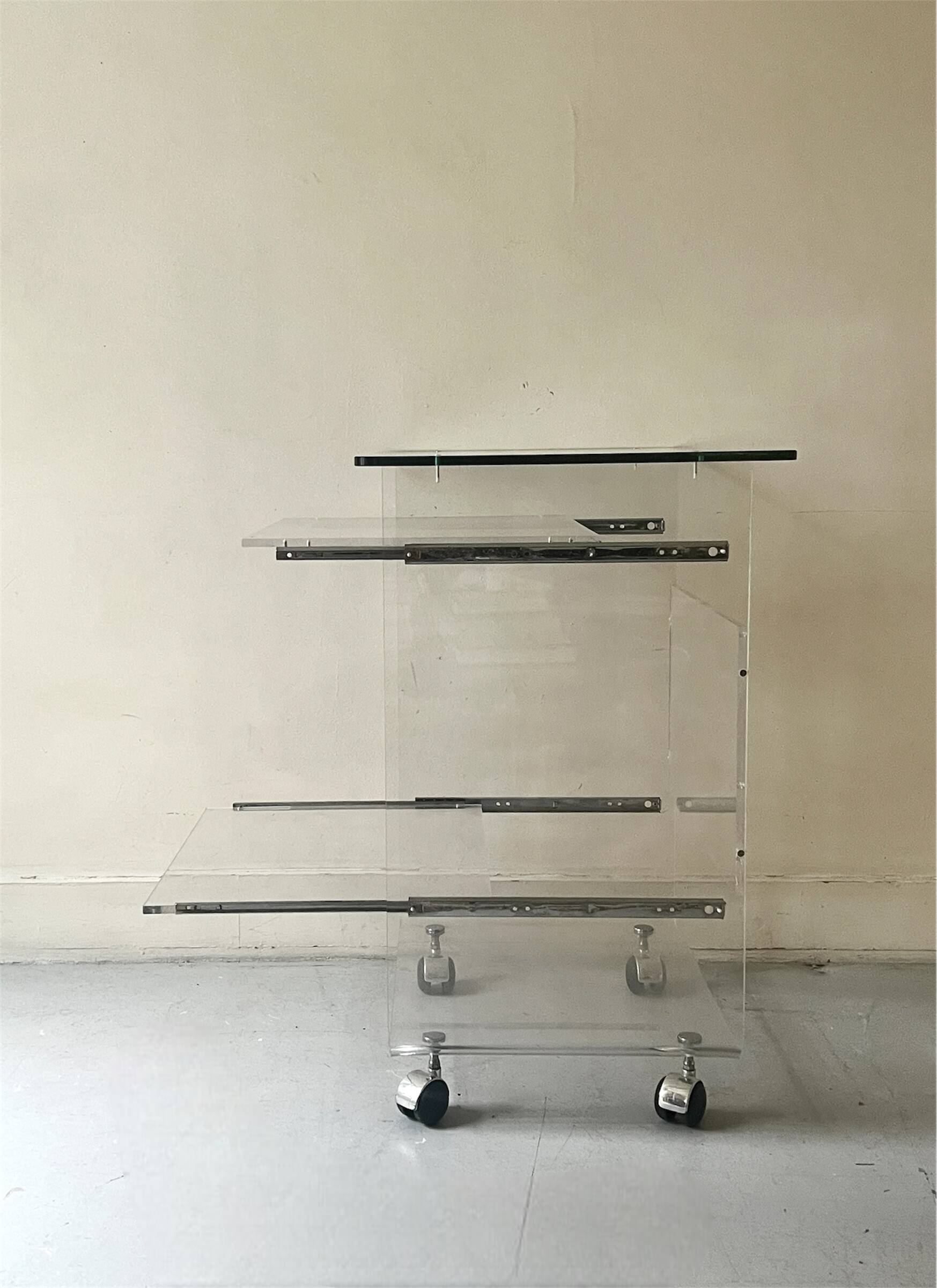 Desk in plexiglass by David Lange for Roche Bobois, design 1970.