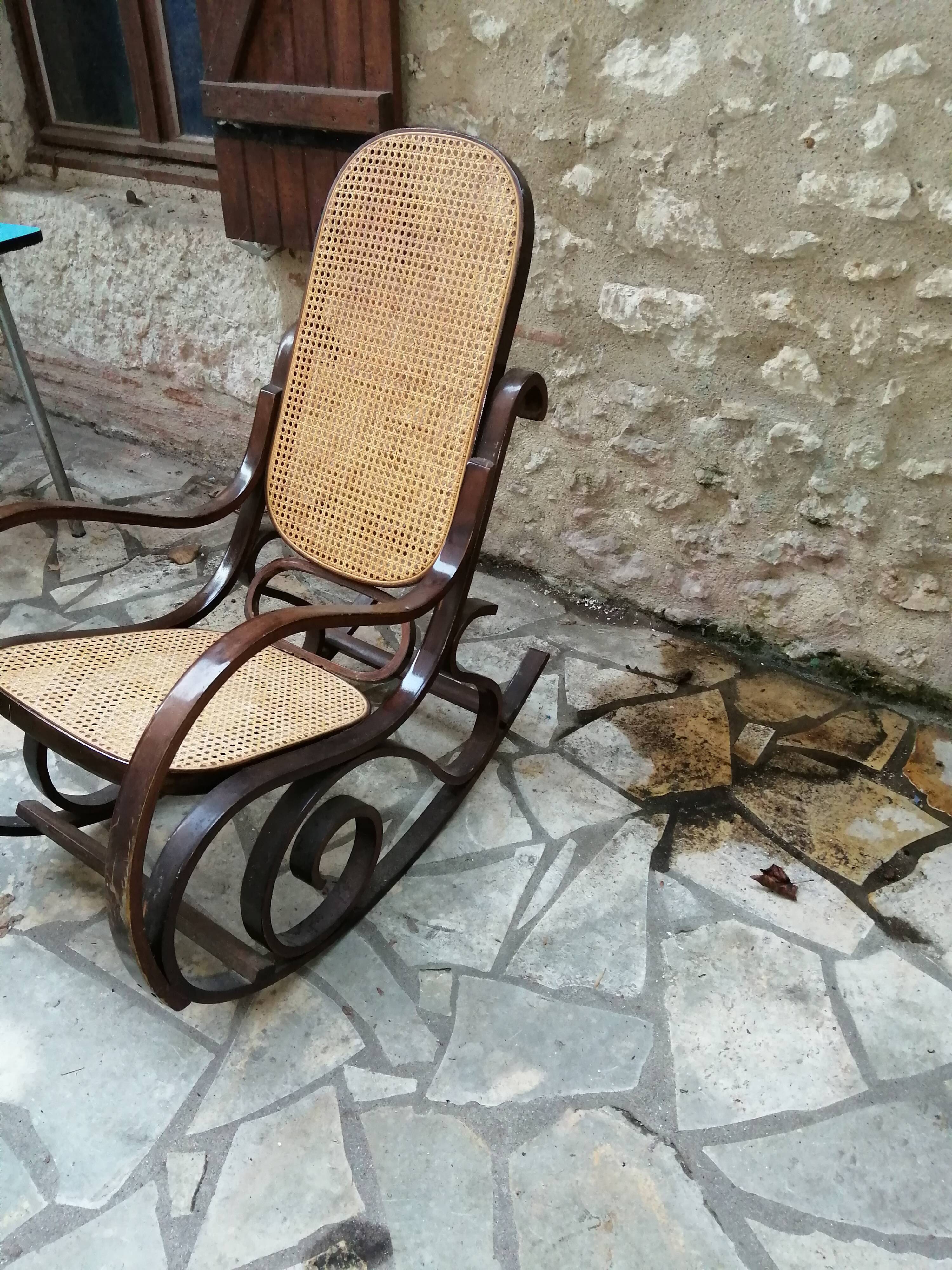 Vintage rocking chair bentwood chania