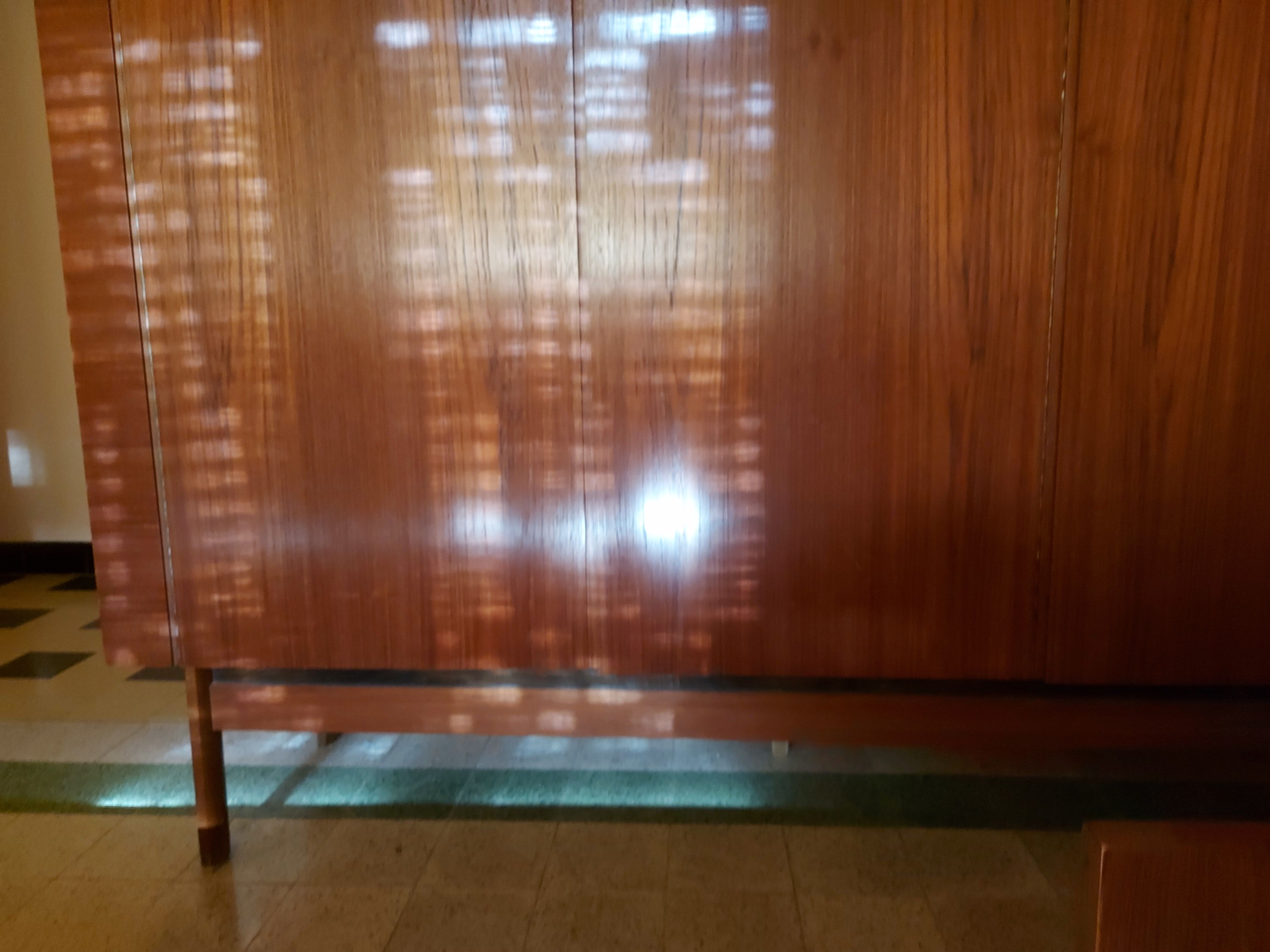 Vintage cabinet in palissandre