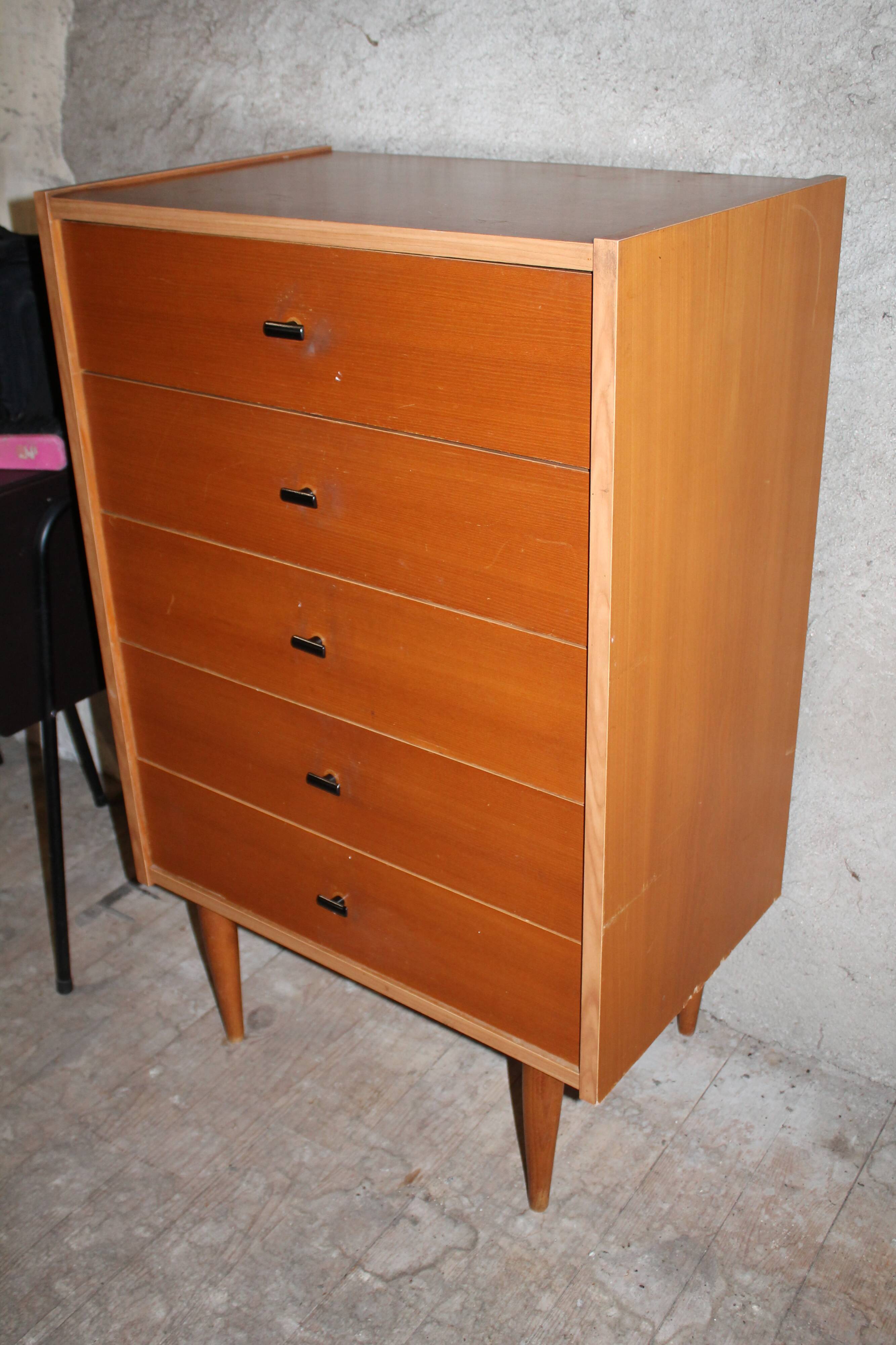 Vintage dresser