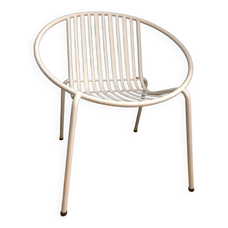 Fauteuil en métal blanc