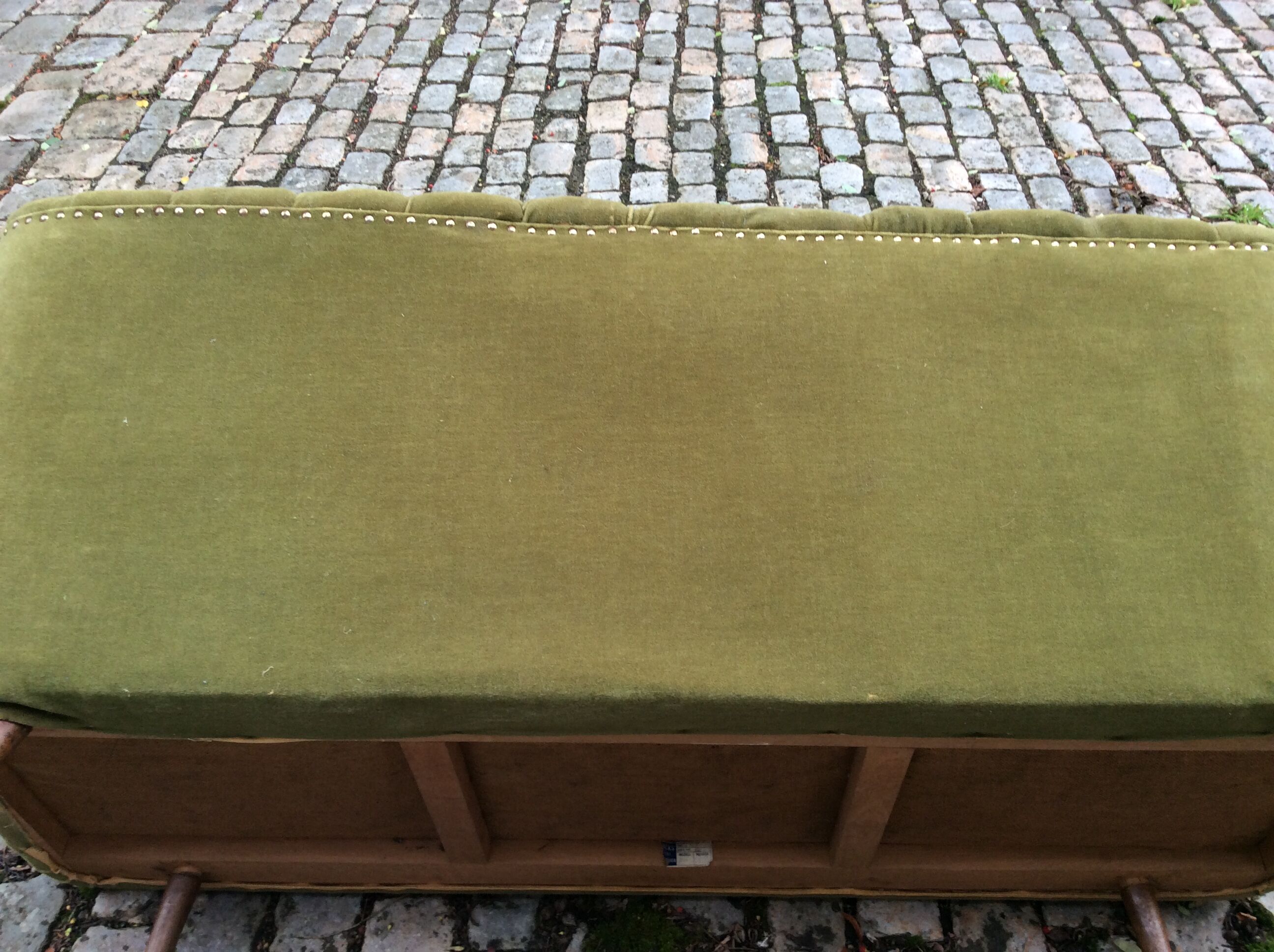 Vintage cocktail sofa
