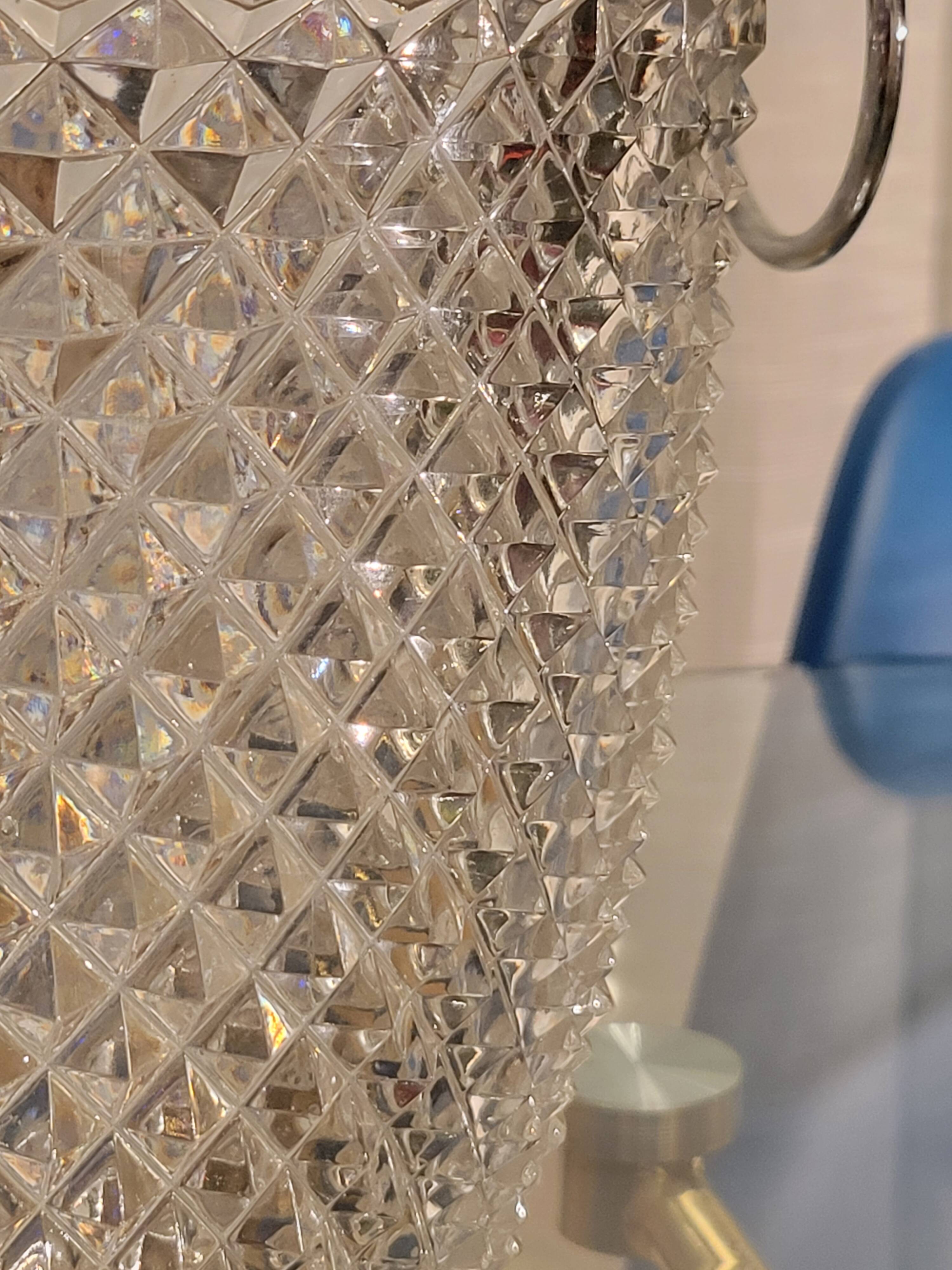 Champagne bucket in molded crystal with diamond tips