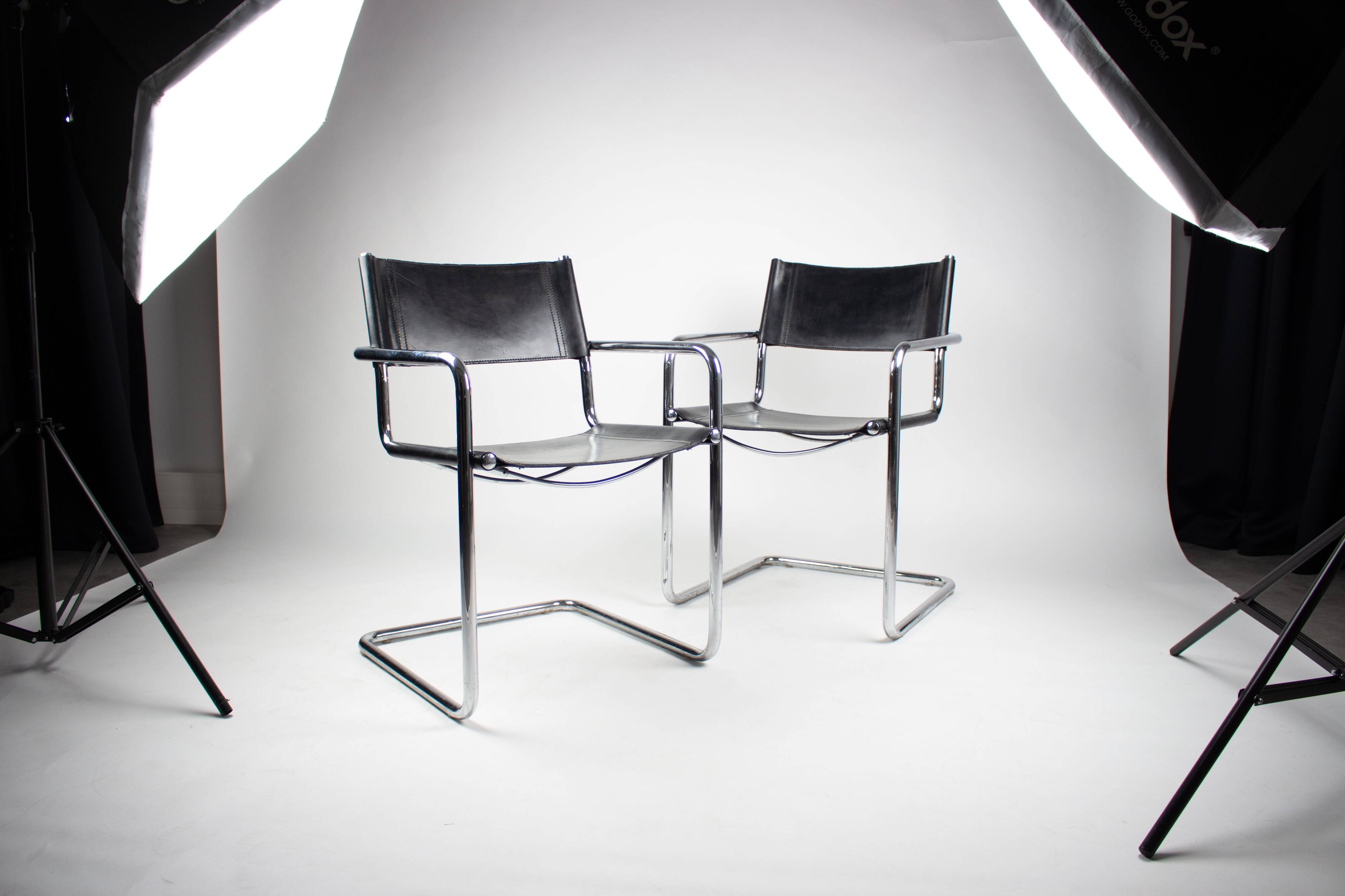 Pair of Matteo Grassi MG5 chairs in black leather and chrome