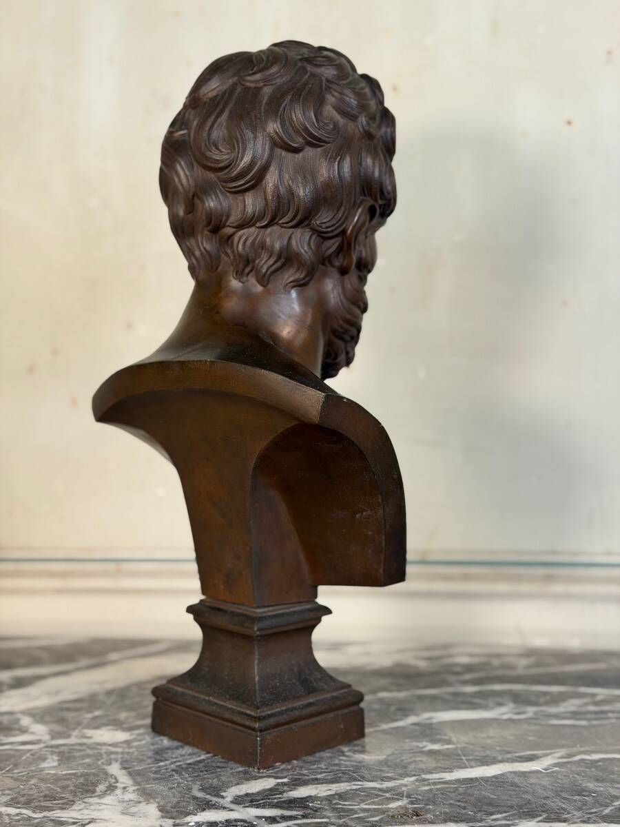 Bronze bust representing a philosopher after the Antique, 19th century, foundry Luppens.