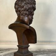 Bronze bust representing a philosopher after the Antique, 19th century, foundry Luppens.