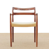 Scandinavian chair in rio rosewood