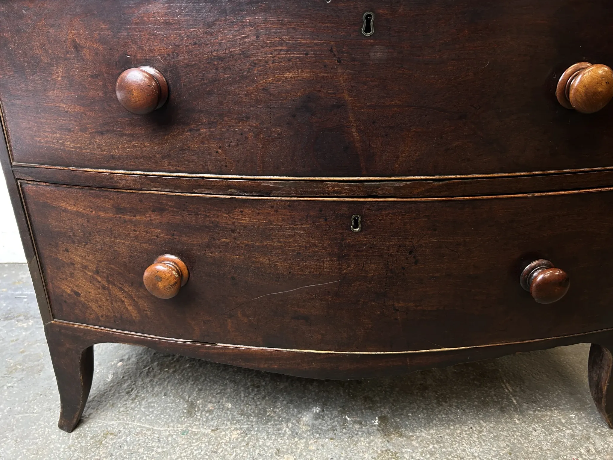 Antique Mahogany Bow Front Chest of 3 Drawers Georgian c1800-1830 Splay Fee