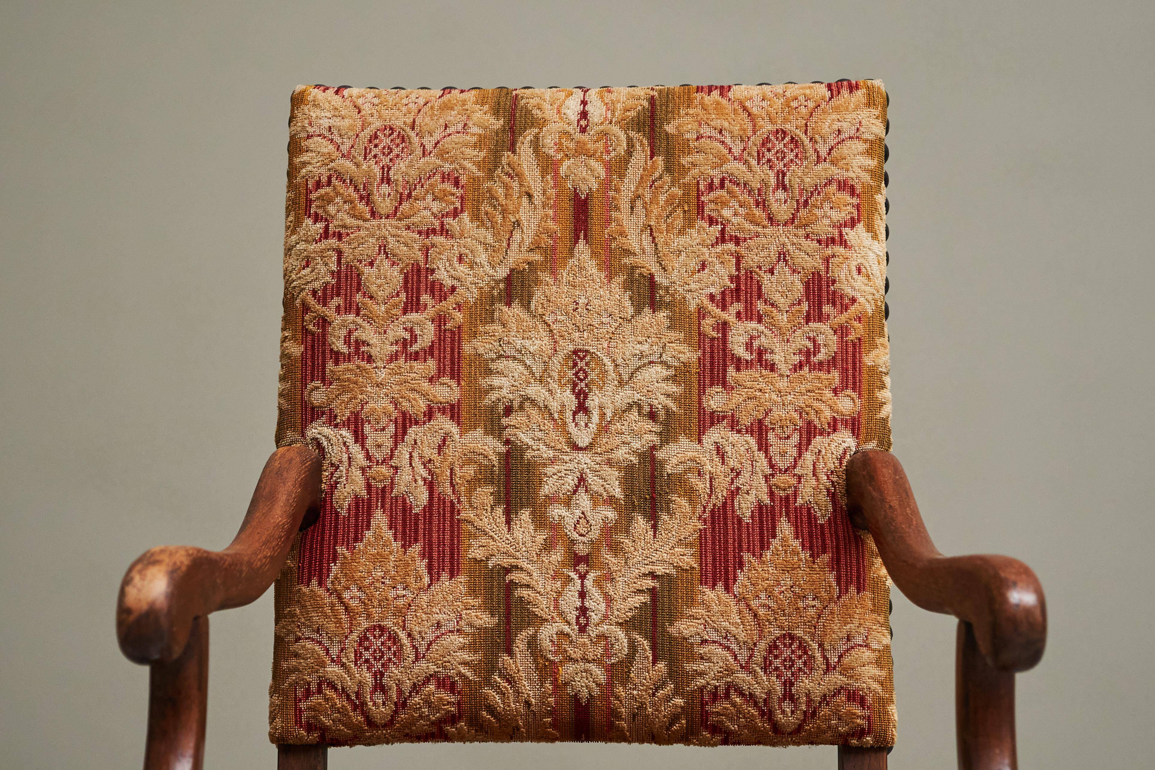 Sheep Bone Armchair in solid wood and 19th-century upholstery