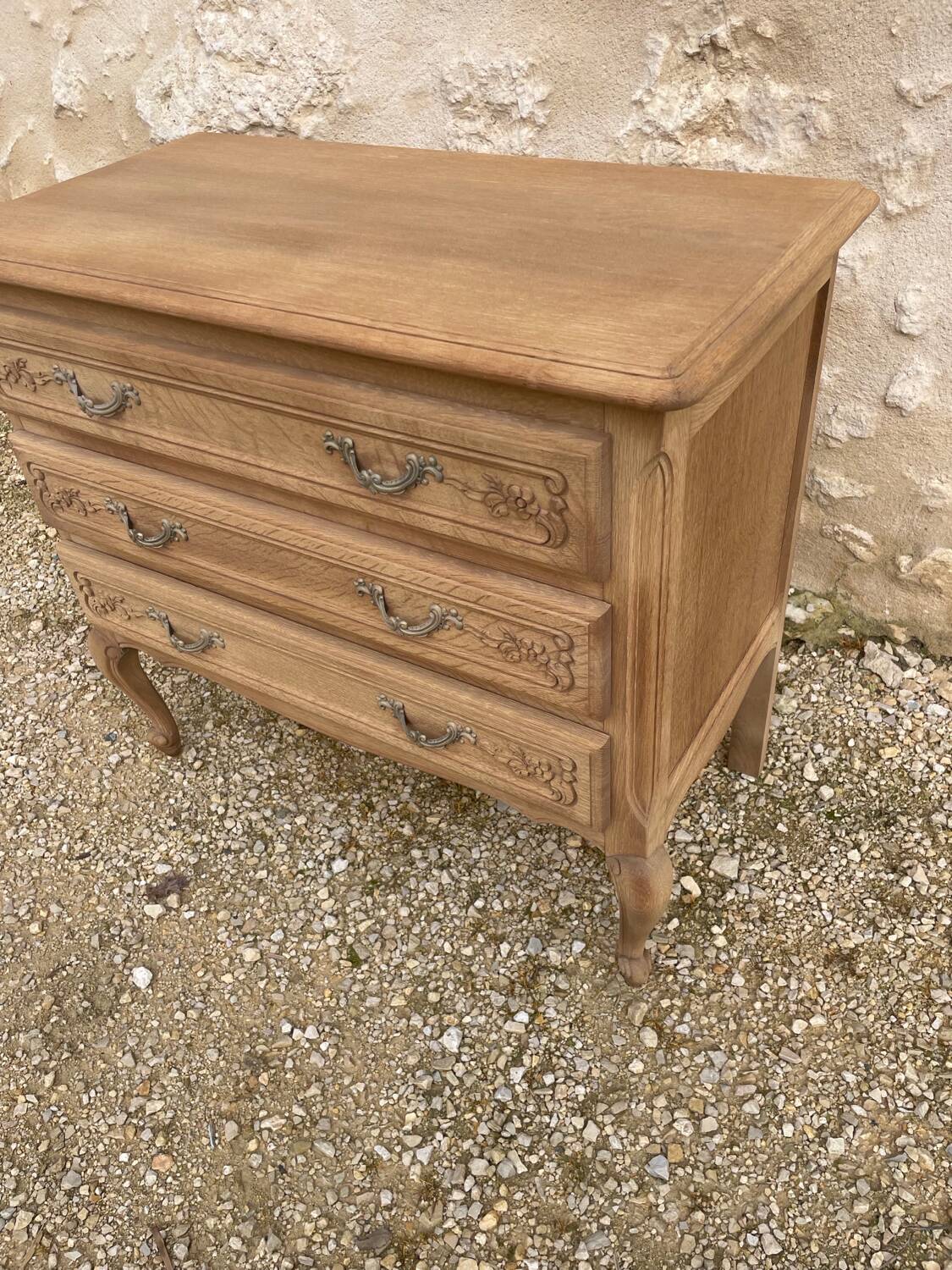 Small stripped oak chest of drawers