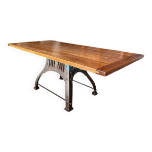 table à manger en cerisier