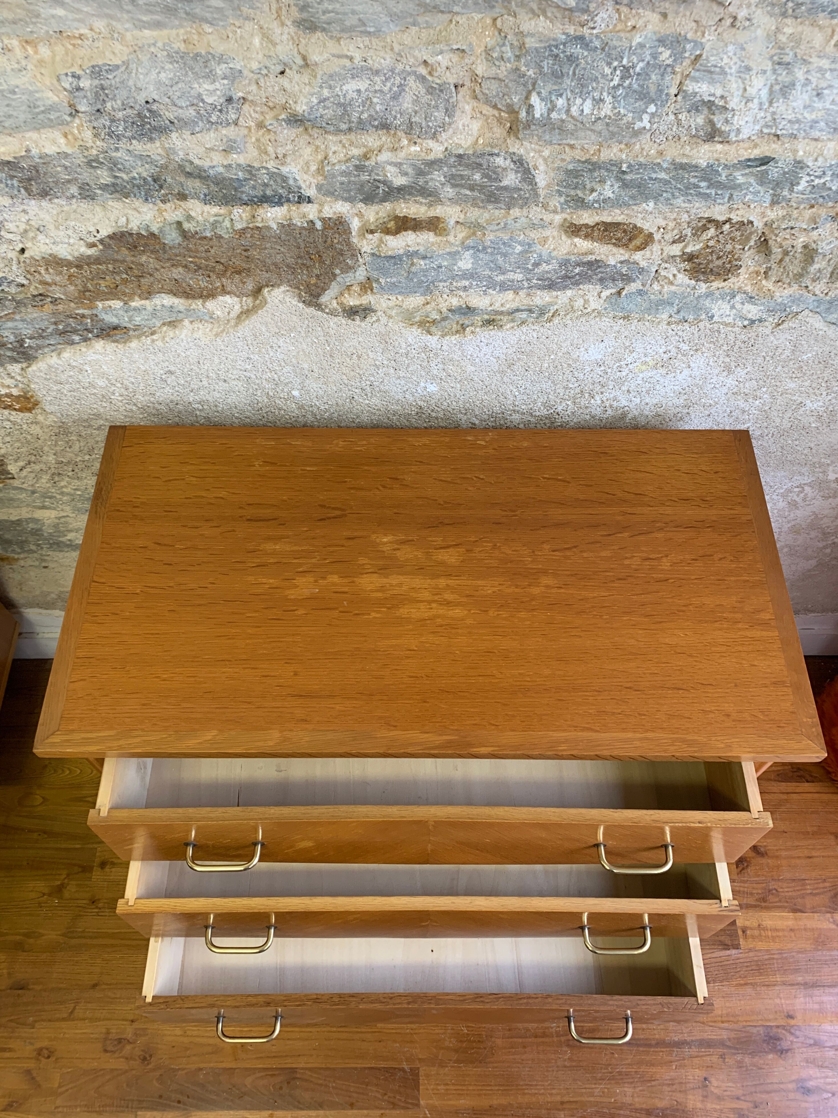 Commode vintage pieds compas