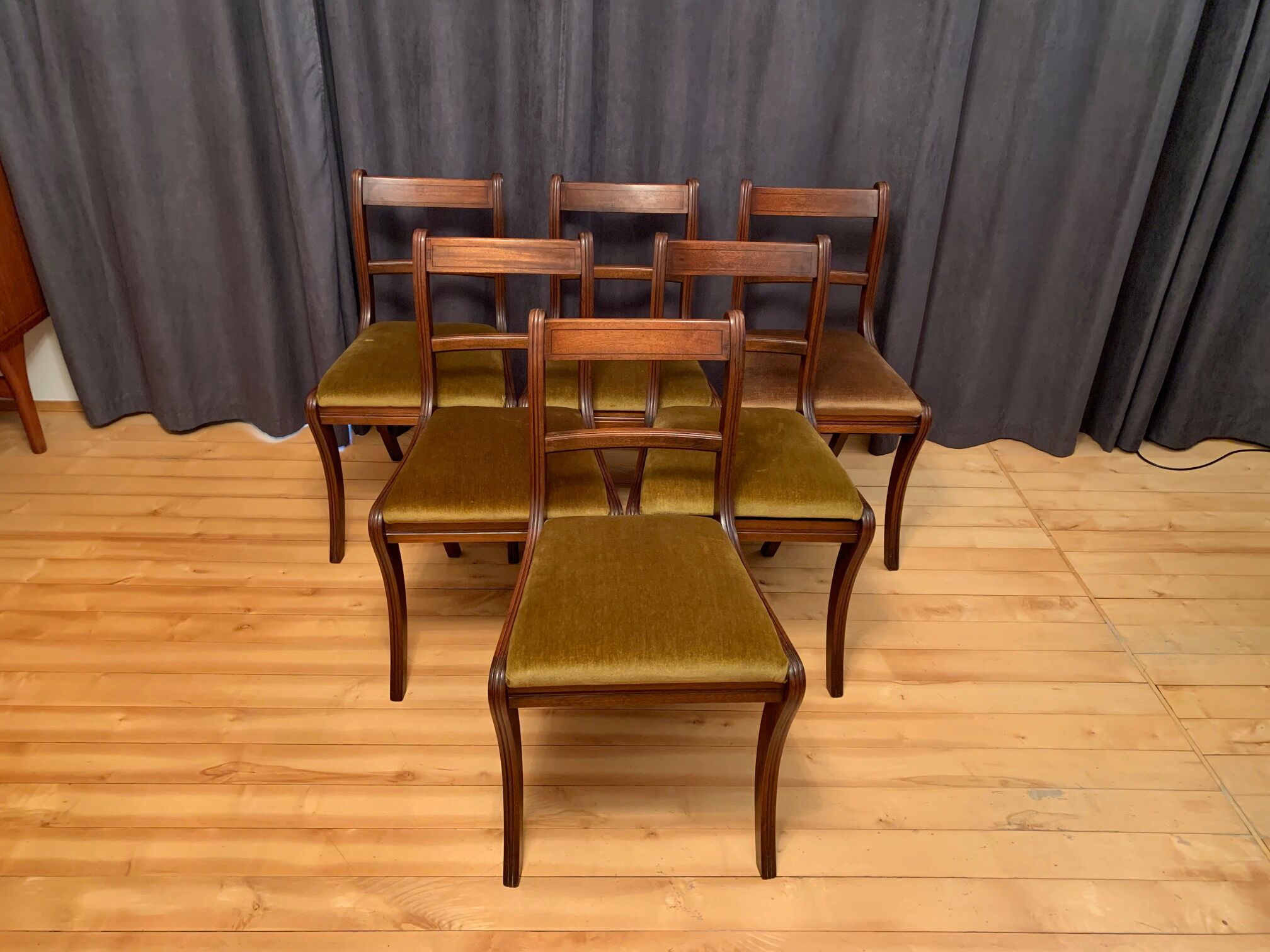 Ensemble de six chaises Regency Bevan Funnell Ltd Reprodux Angleterre années 1970