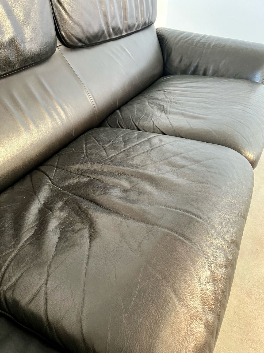 Sofa DESEDE DS-2011 2/3 seater vintage leather design of the 80s