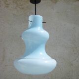 Suspension in turquoise blue opaline