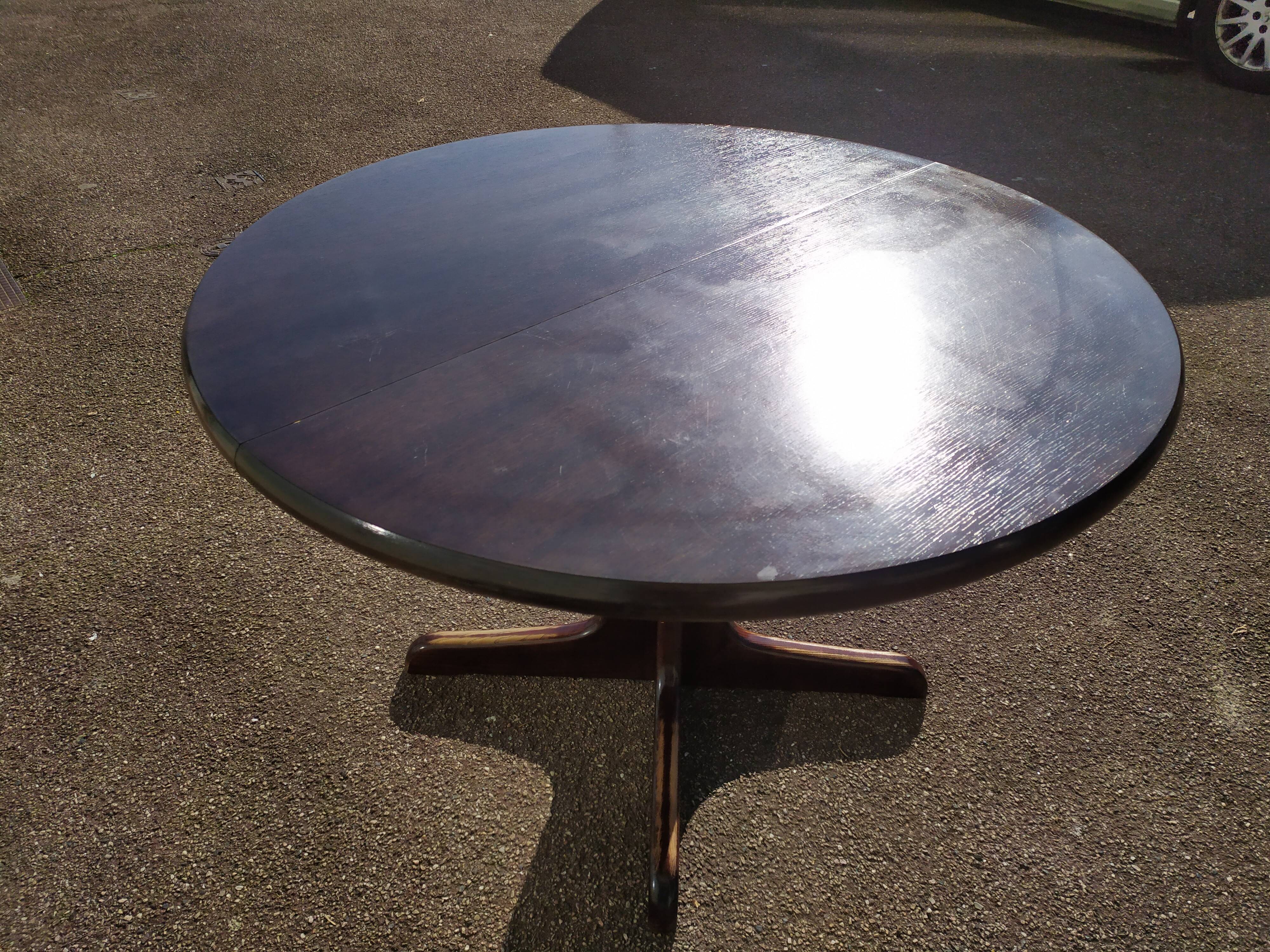 Round extendable wooden table - year 1960 - 110cm to 210cm
