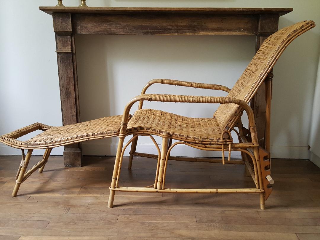 Rattan lounge chair