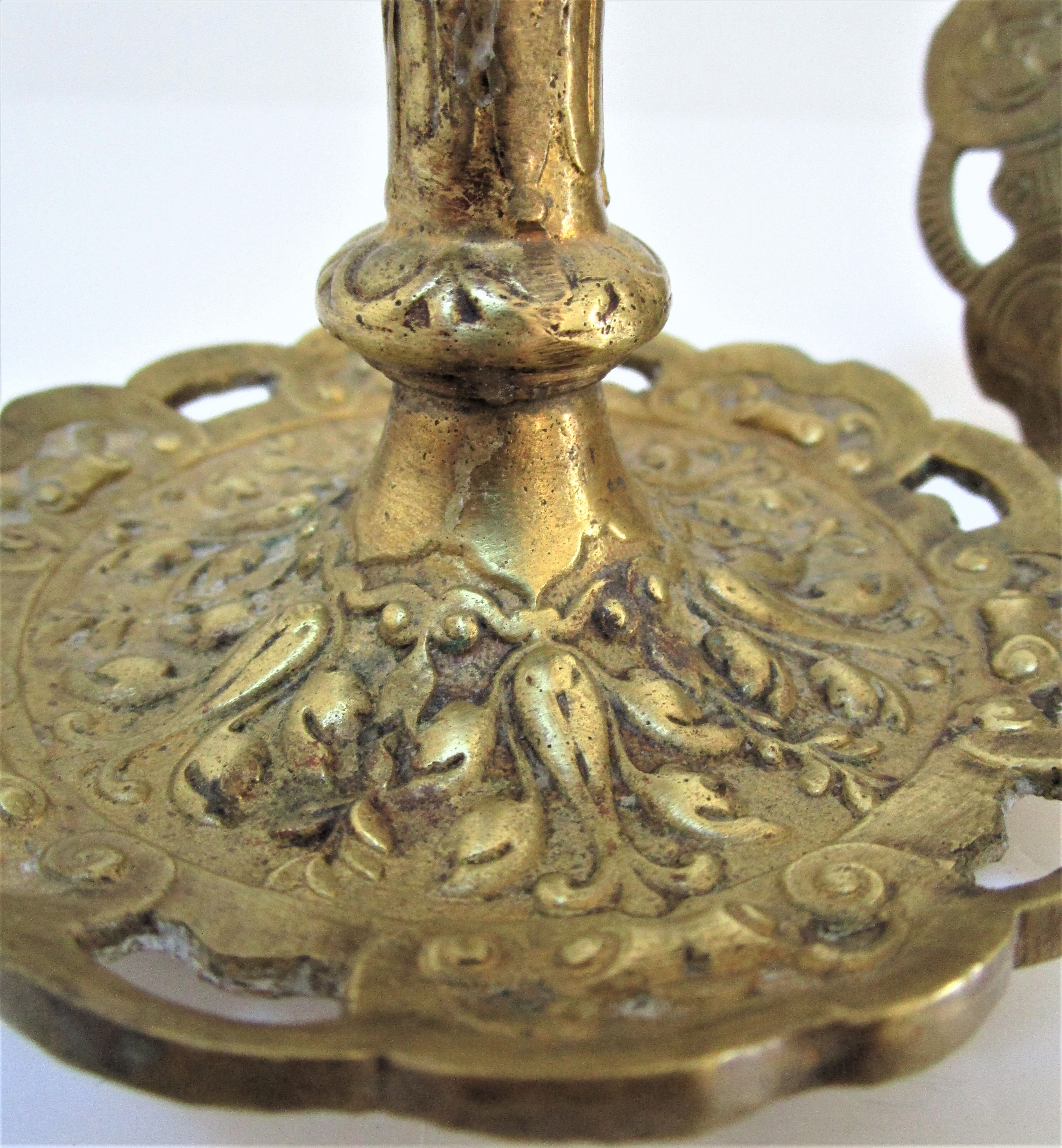 Pair of candle holders gilded bronze patinated vegetal decoration early twentieth century