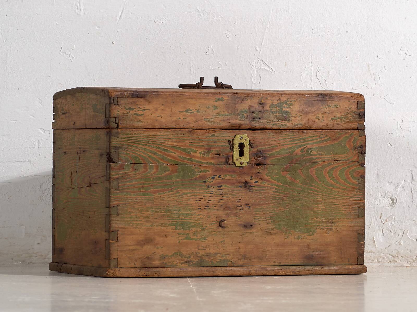 Antique storage chest (c.1920) #1