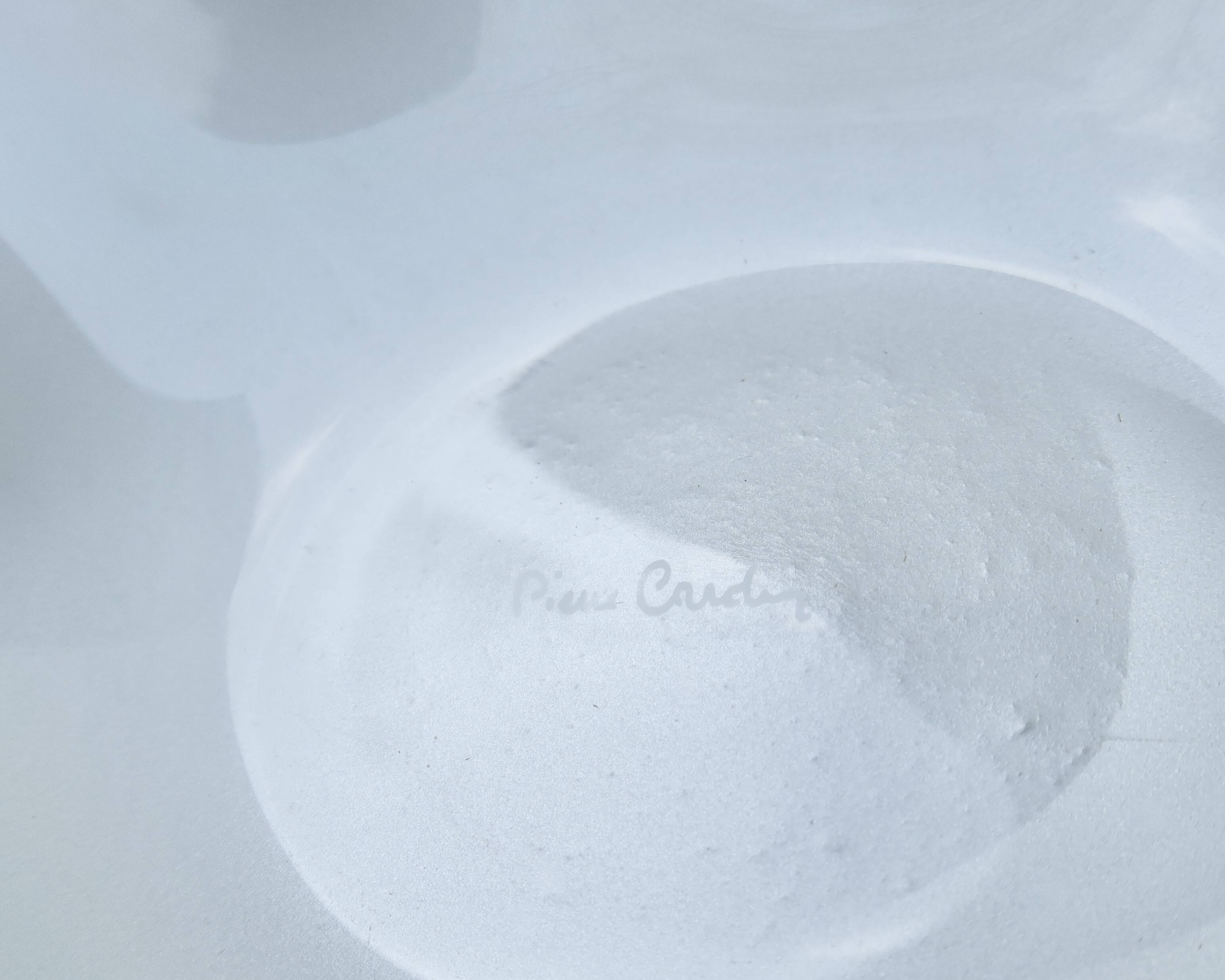 Empty pocket cup in pearly glass signed Pierre Cardin, 1970s