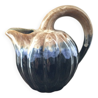 Melon pitcher