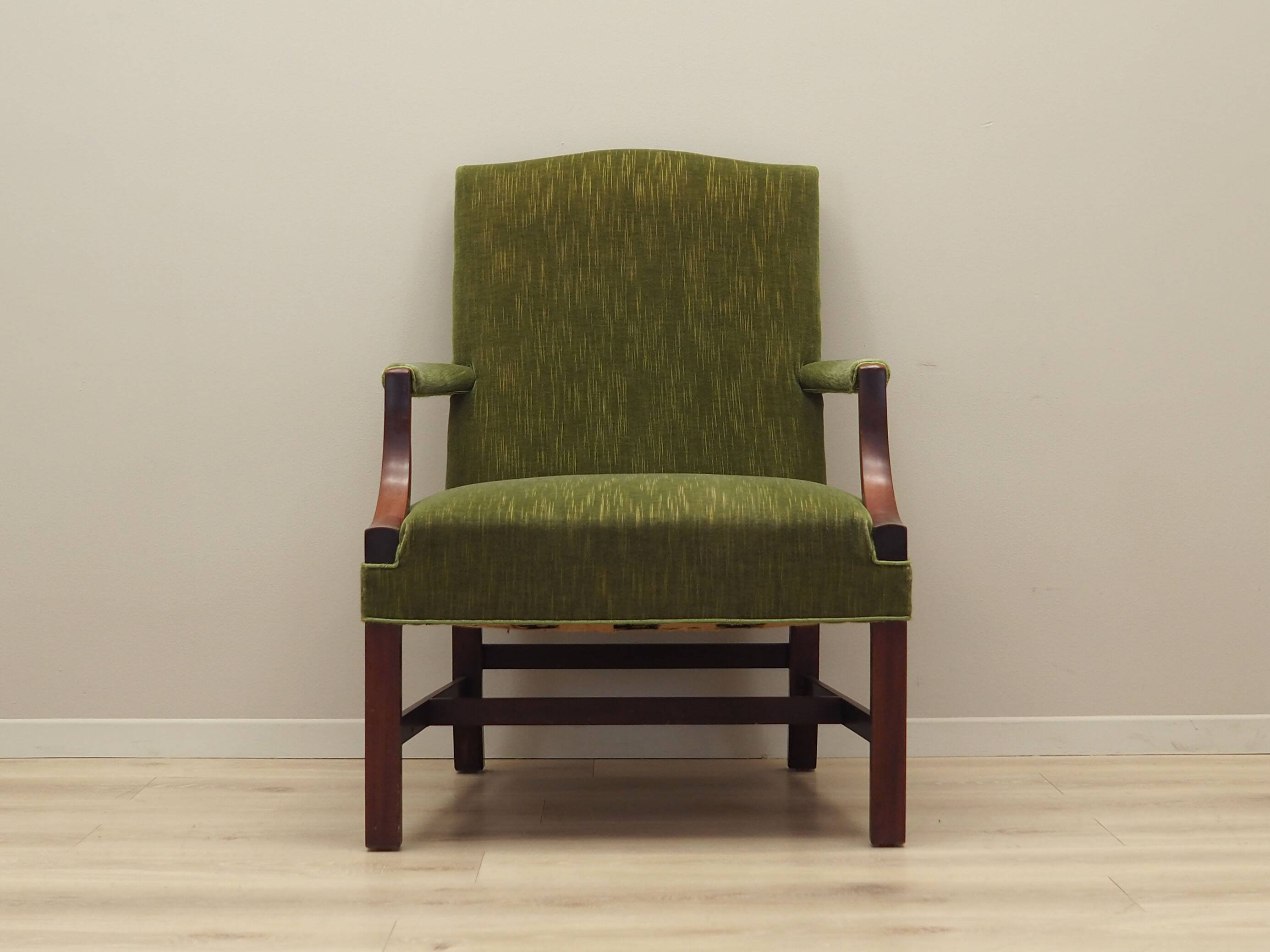 Fauteuil en acajou, design danois, années 1970, production : Danemark