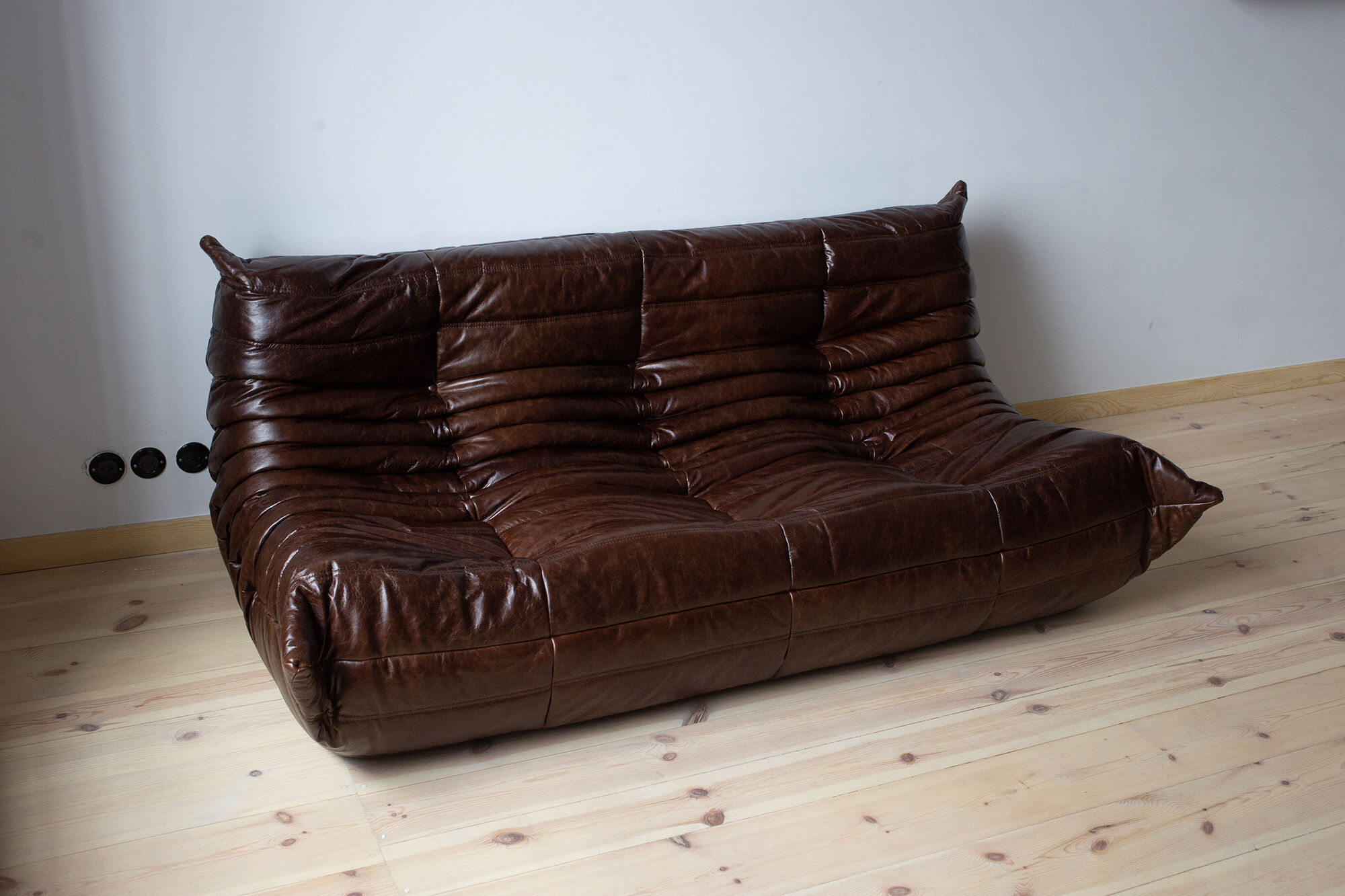 Set of 3 brown leather sofas "Togo" model designed by Michel Ducaroy 1973