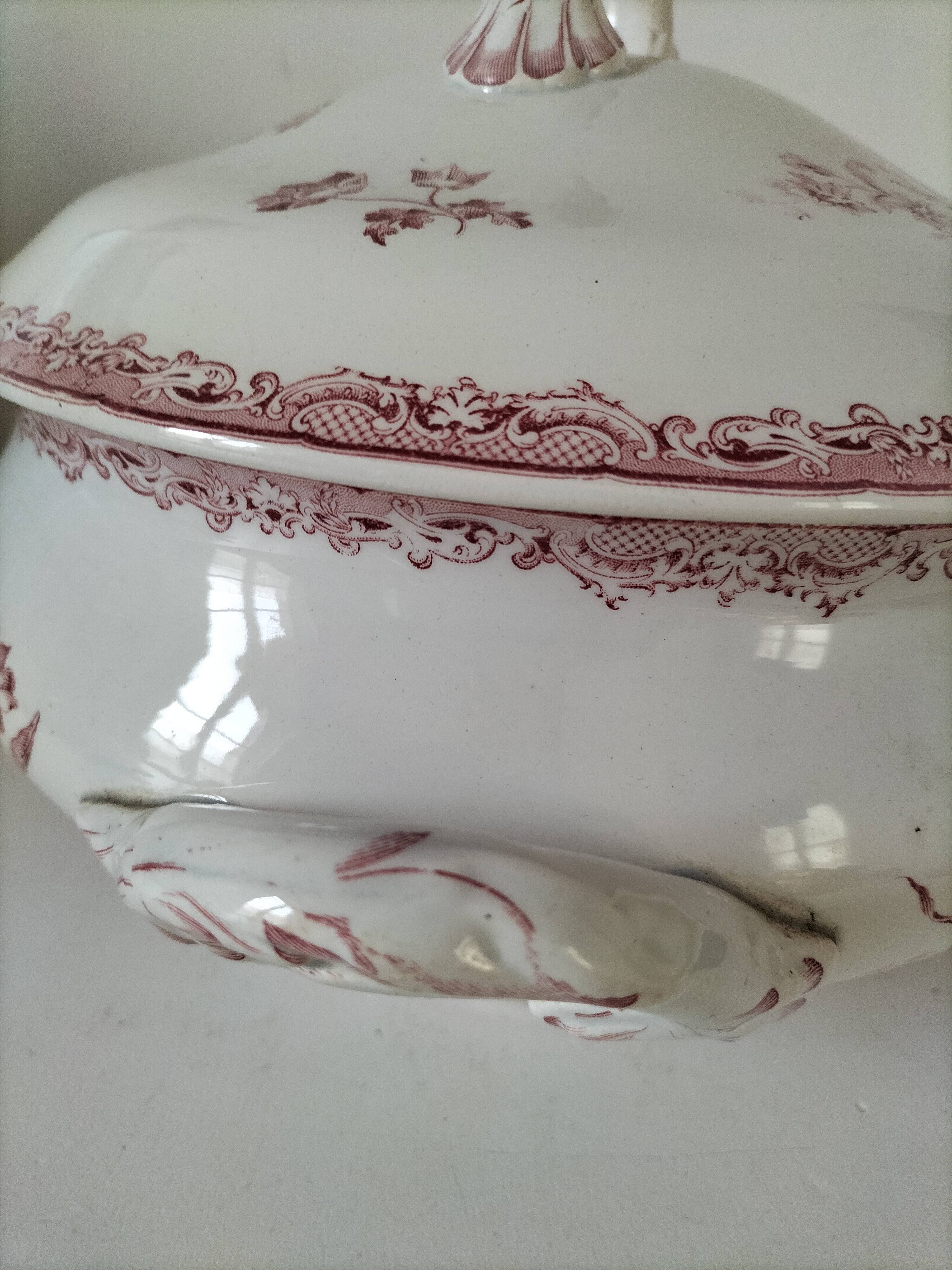 Ironstone soup tureen Sarreguemines Fontanges model (circa 1880–1900),