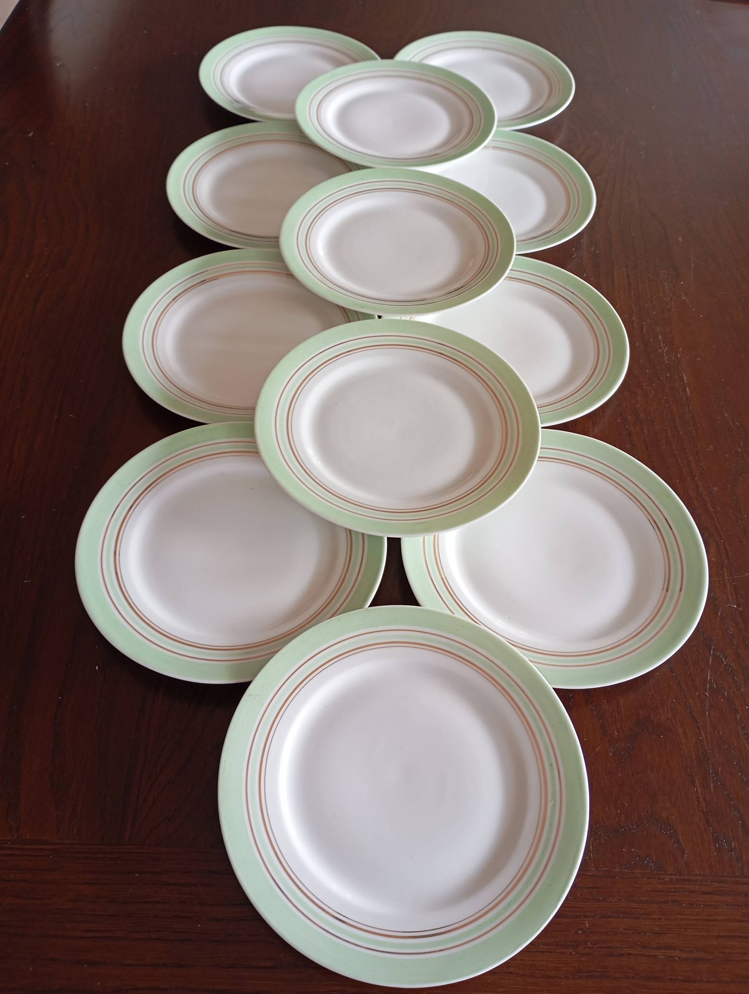 12 assiettes à dessert Descotte Reboisson & Barranger (D.R.B.) Limoges